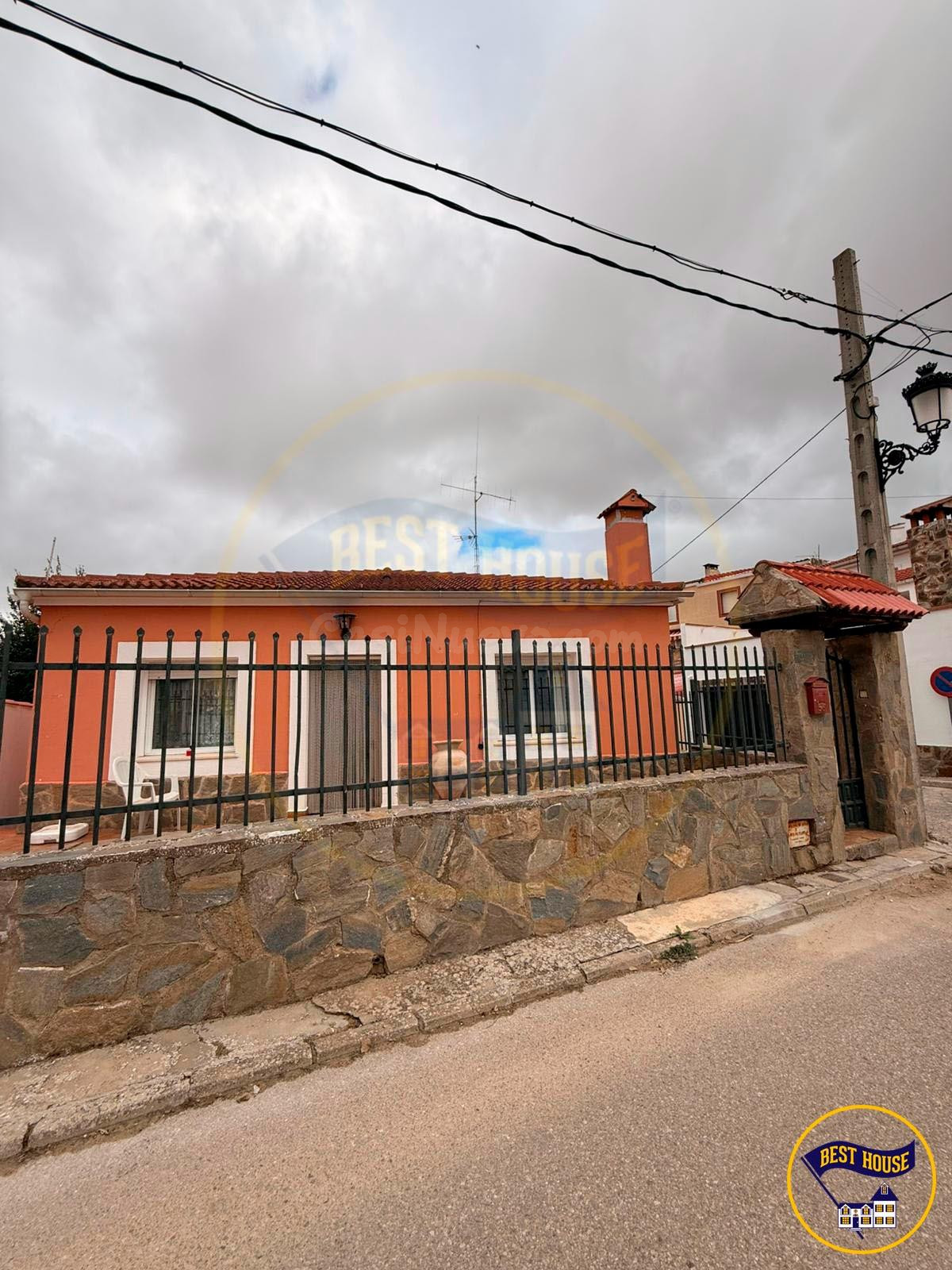 CASA A LA VENTAS EN TINAJAS