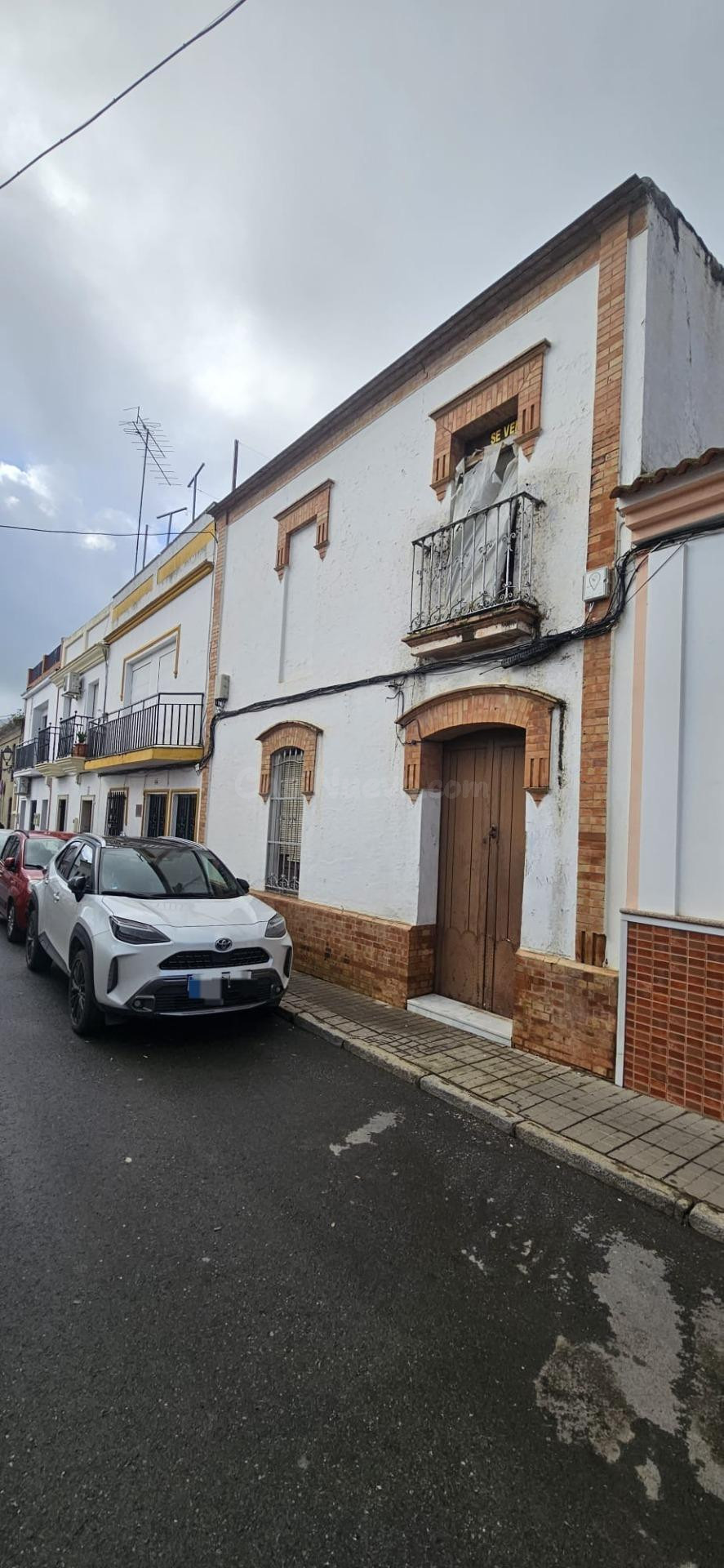 Magnífica casa de pueblo a dos calles.