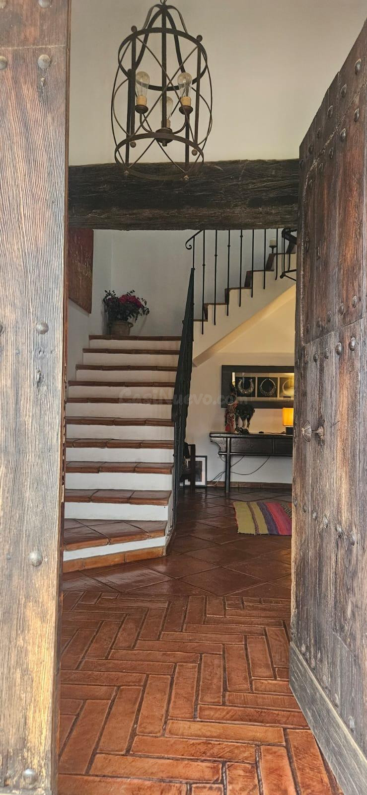 Magnífico chalet en recinto romero San isidro.