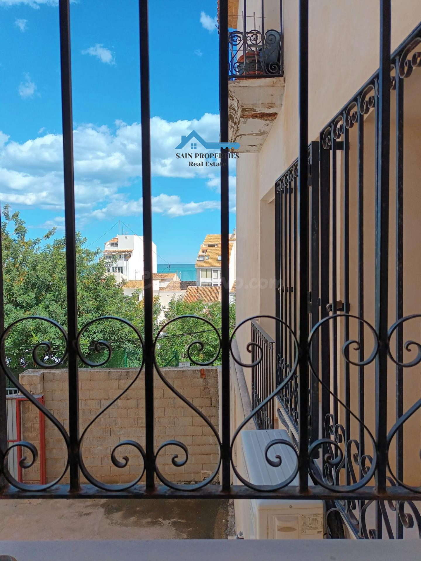 Apartamento con encanto mediterráneo y alma rústica en pleno corazón de Altea