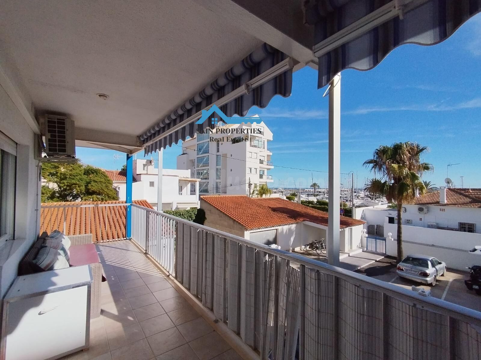 Precioso piso en el puerto de Altea con vistas al mar