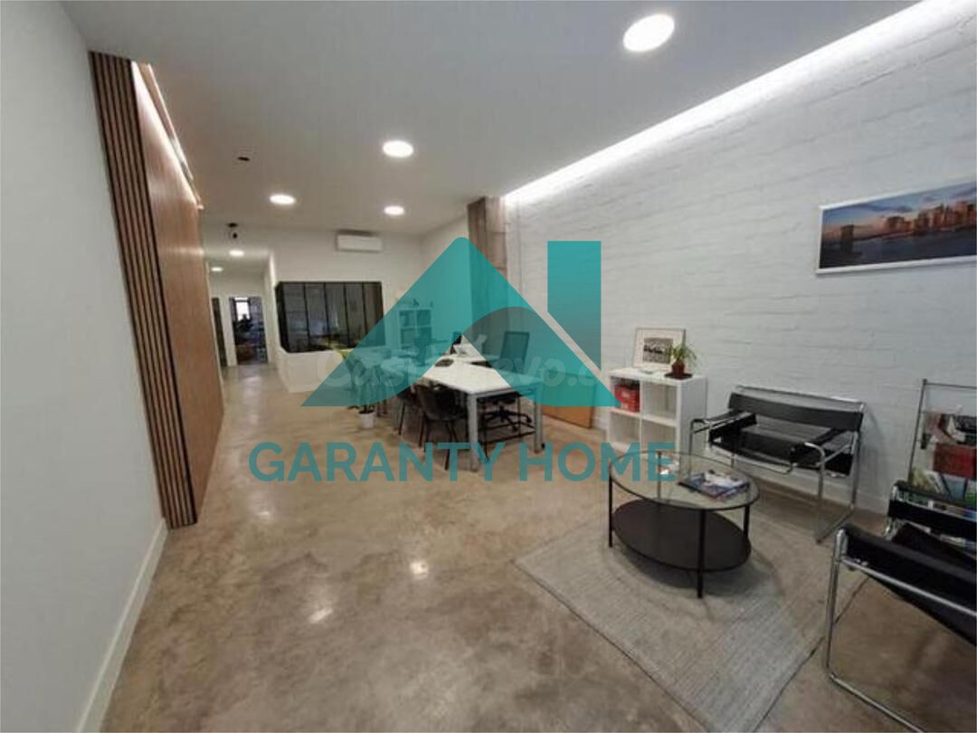 SE ALQUILA PARTE DE LOCAL A PIE DE CALLE EN PLENO CENTRO – IDEAL PARA OFICINA 🏢✨