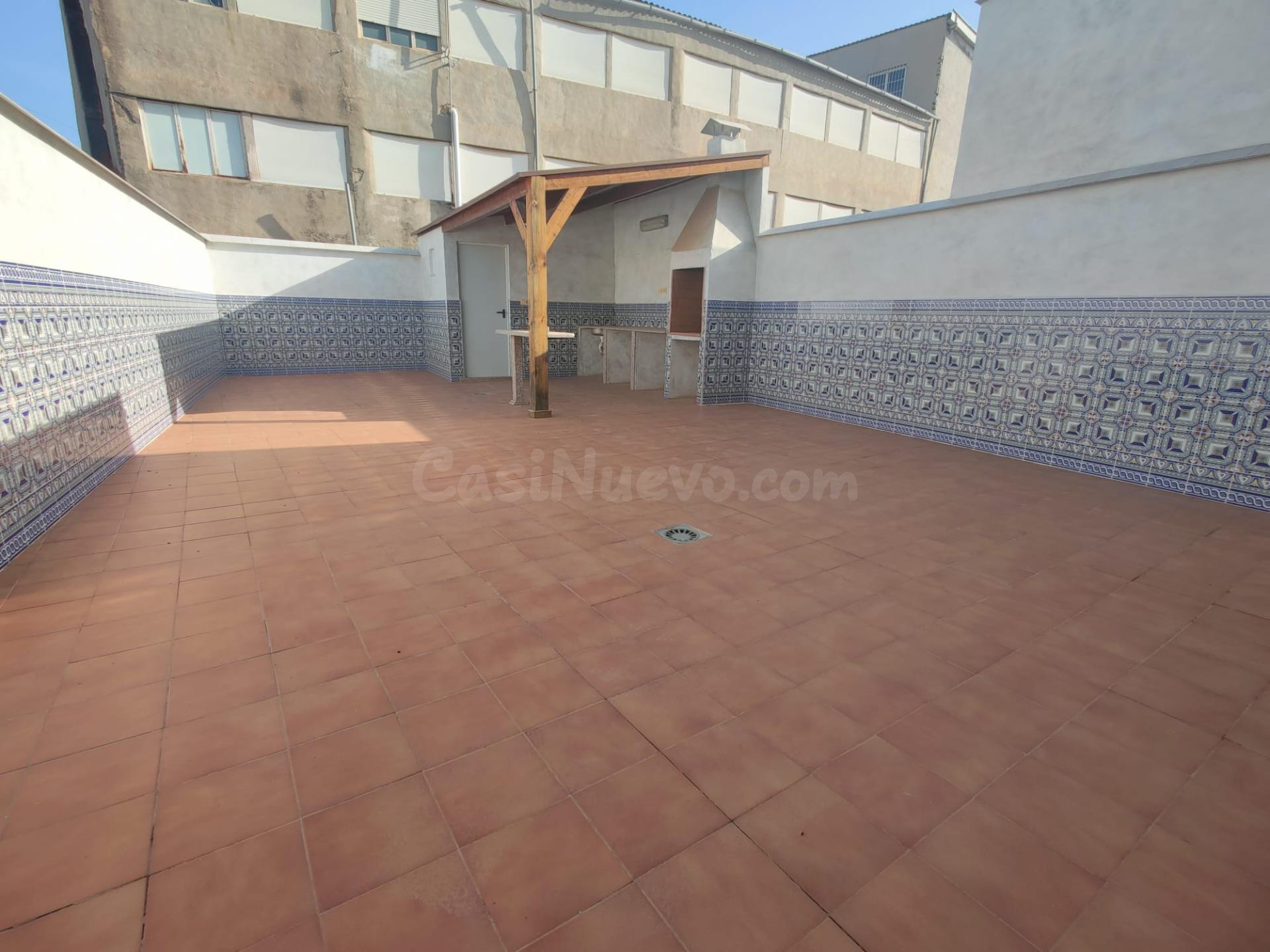 ¡¡ GRAN PISO EN CEUTÍ CON PATIO DE 80m !!