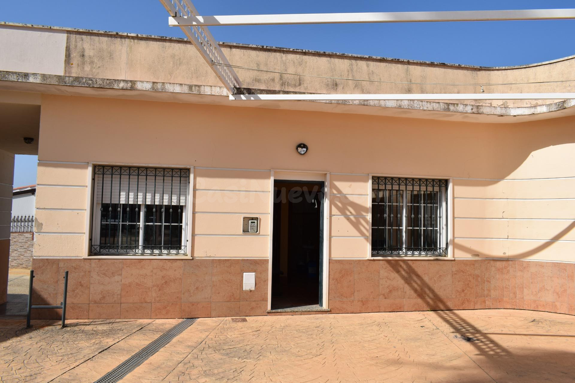 SE VENDE LOCAL PARA OFICINAS