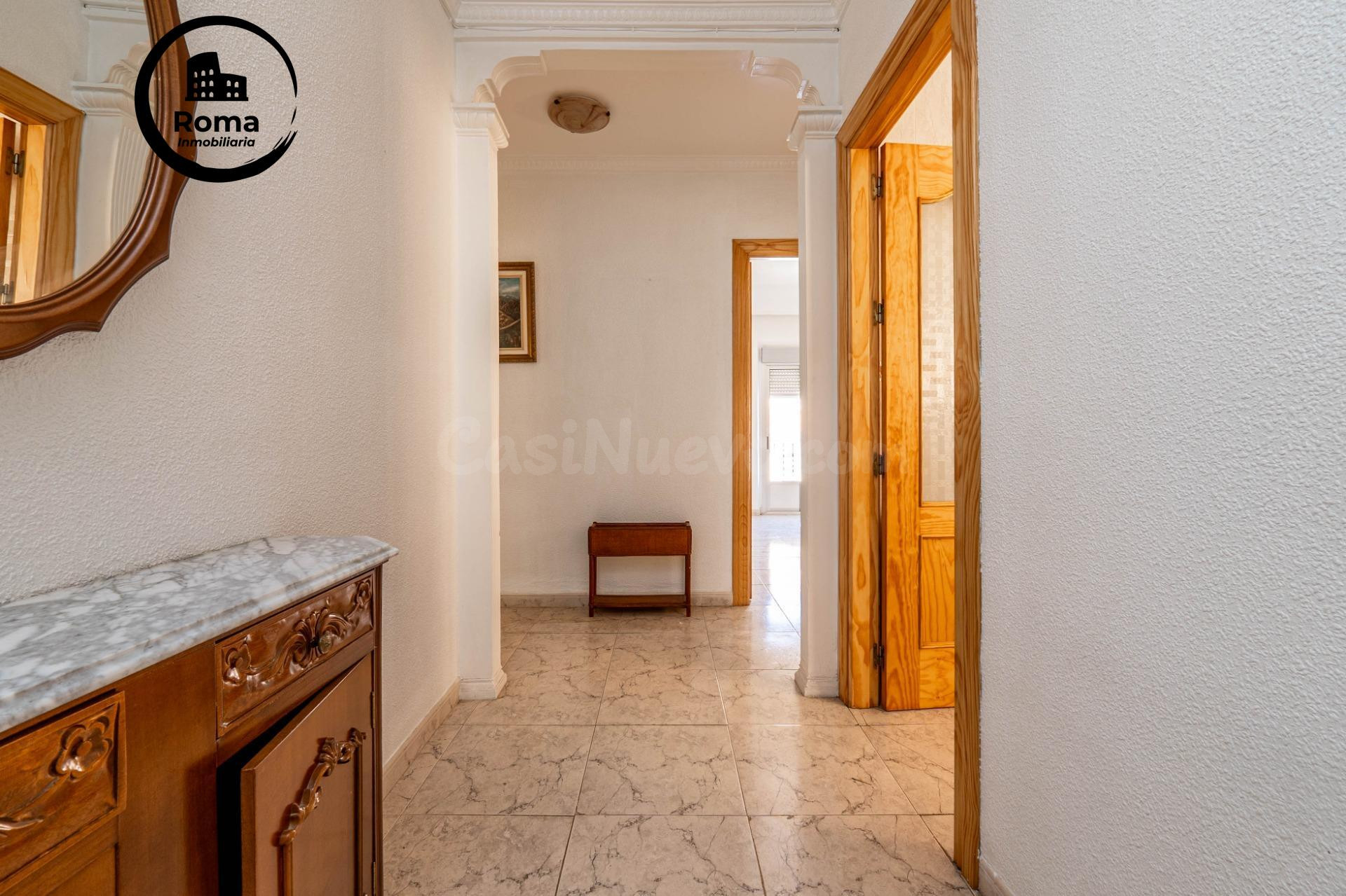 Amplia Casa en Venta en Guadix - Oportunidad de Inversión - foto 3