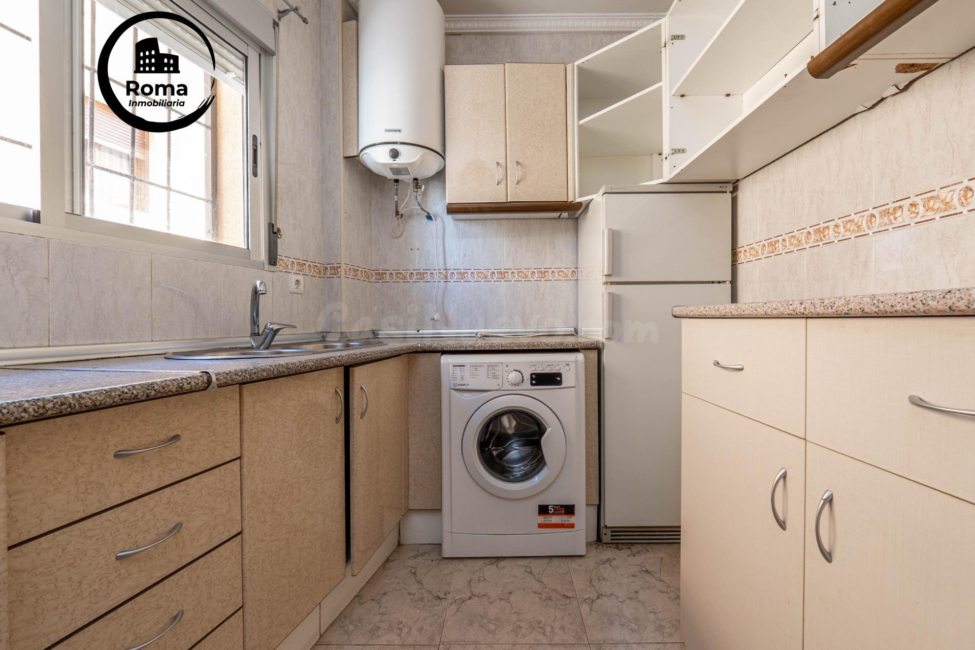 Amplia Casa en Venta en Guadix - Oportunidad de Inversión - foto 5