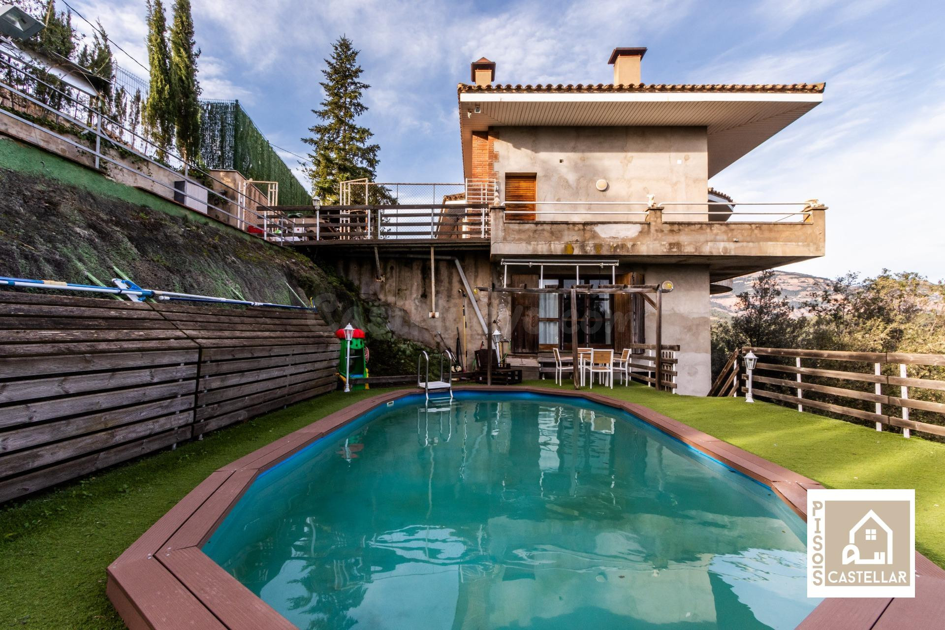 ESPECTACULAR CASA A 4 VIENTOS EN SANT FELIU DEL RACÓ