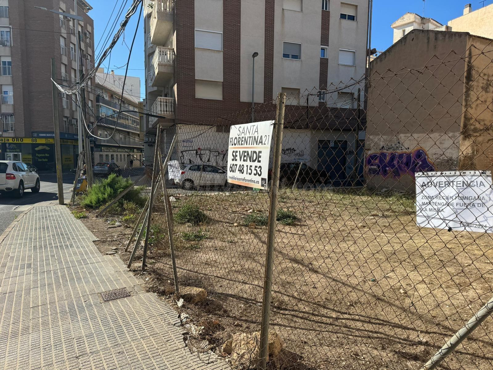 SOLAR EN SAN ANTÓN URBANIZABLE !!!