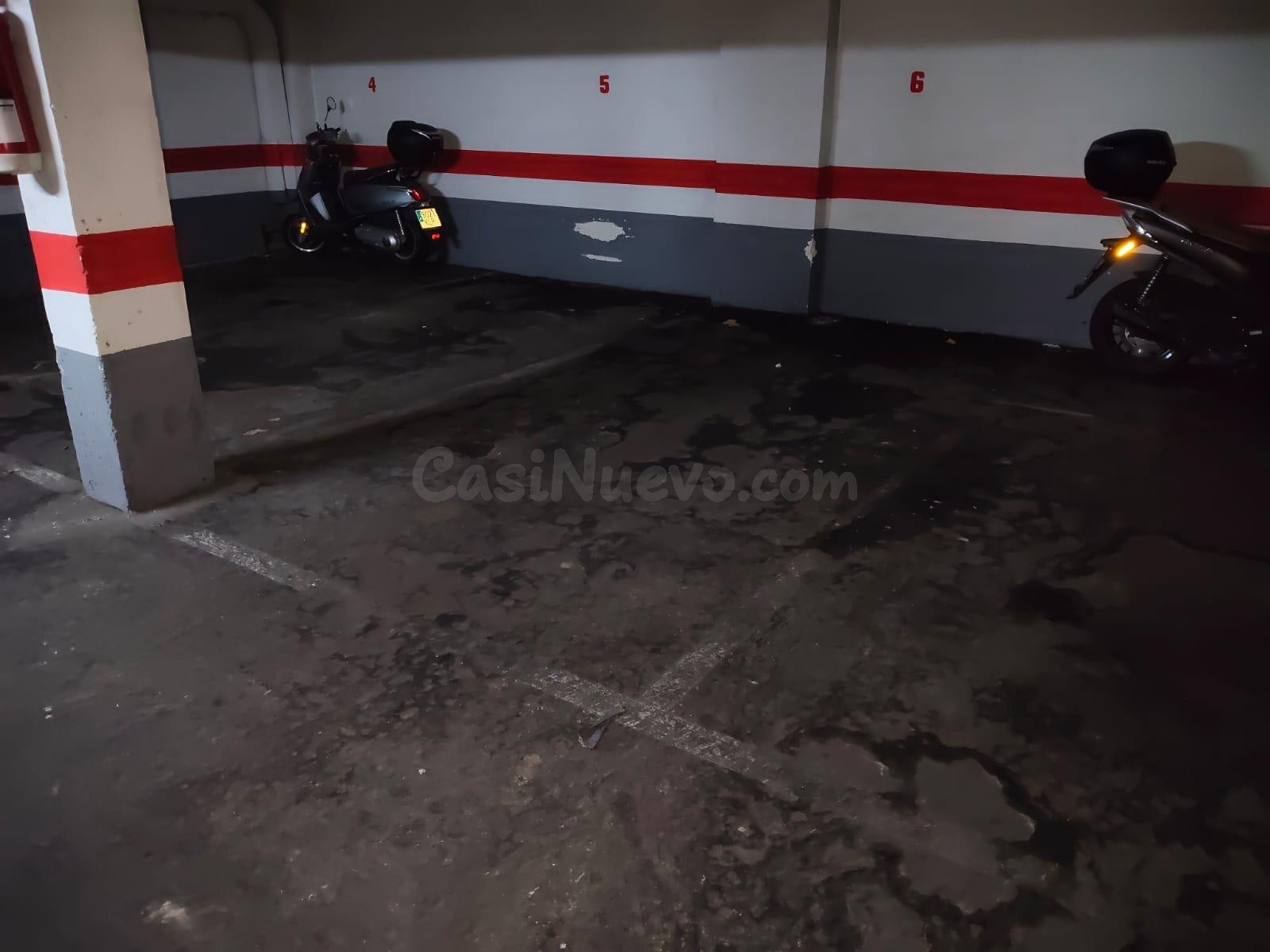 Garaje en venta en la calle Florida, número 11