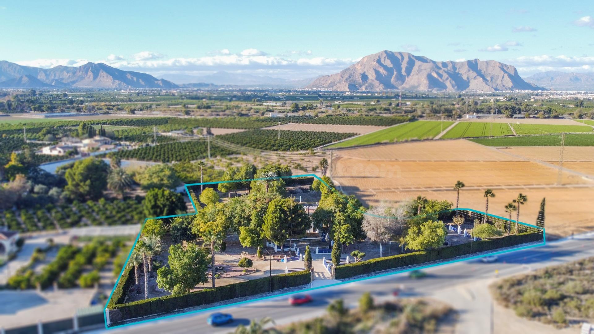 Chalet independiente con terreno
