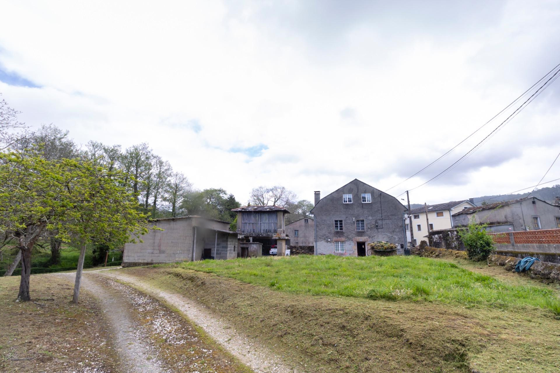 Casa en Chavín (Viveiro)