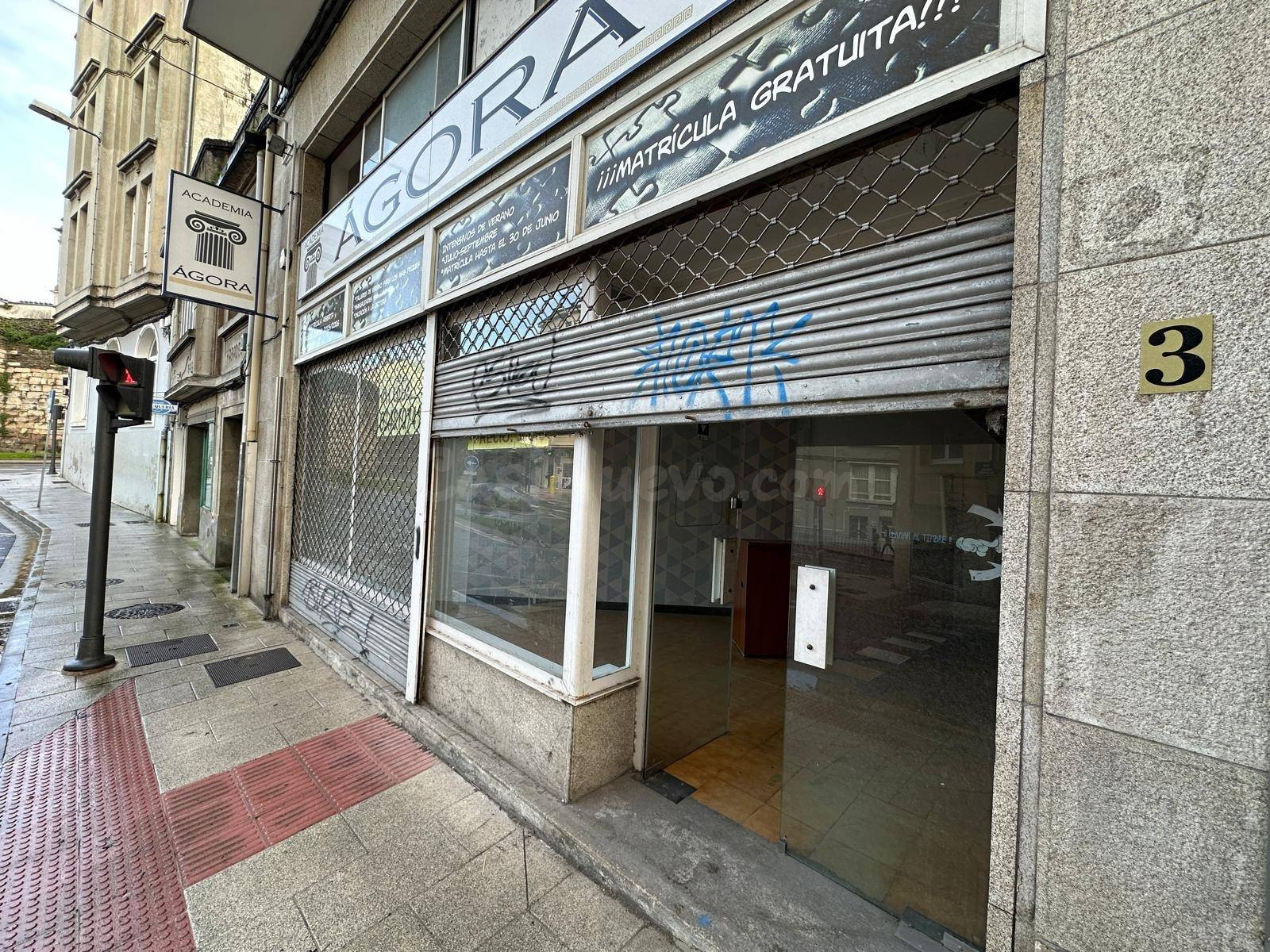 ¡Local en Venta en Rúa Cidade de Viveiro, Lugo!