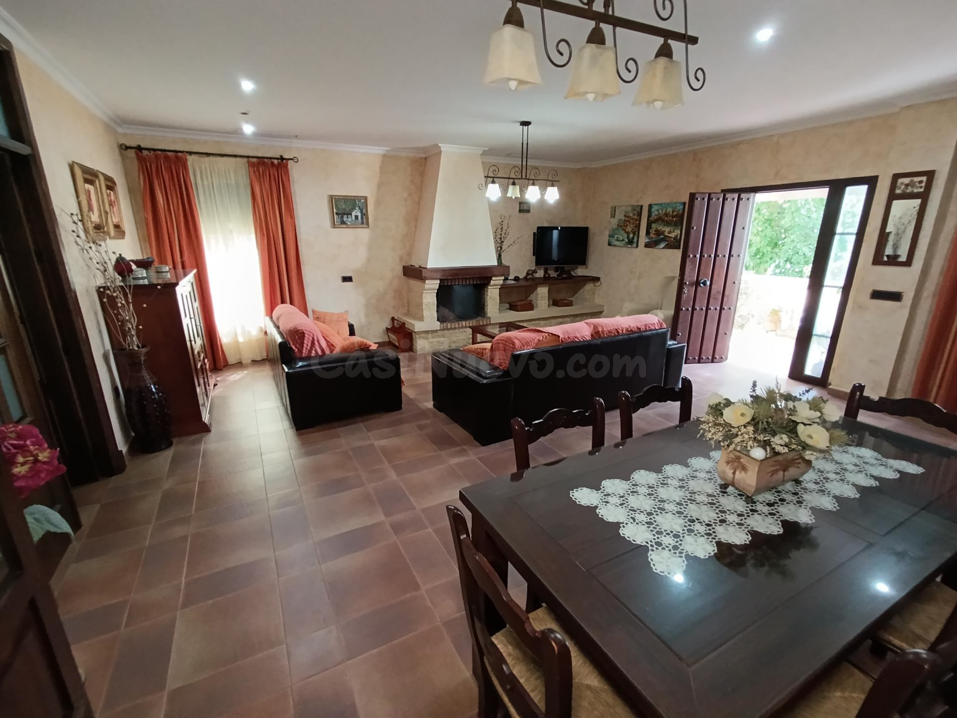 CHALET EN JUNTA DE LOS RÍOS