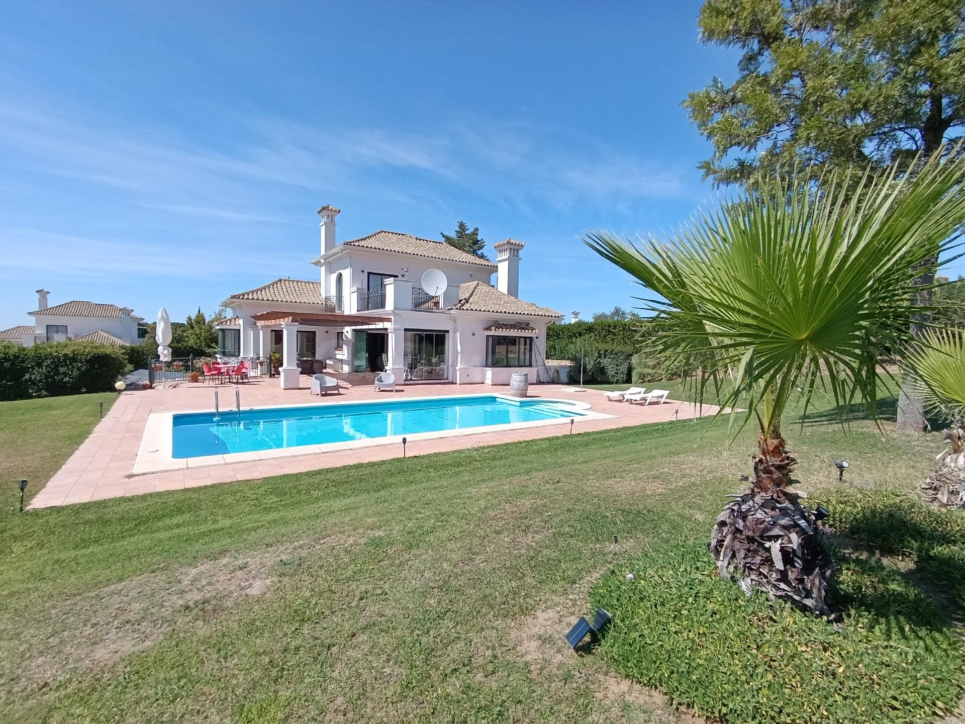 VILLA DE LUJO EN EL CAMPO DE GOLF ARCOS GARDENS