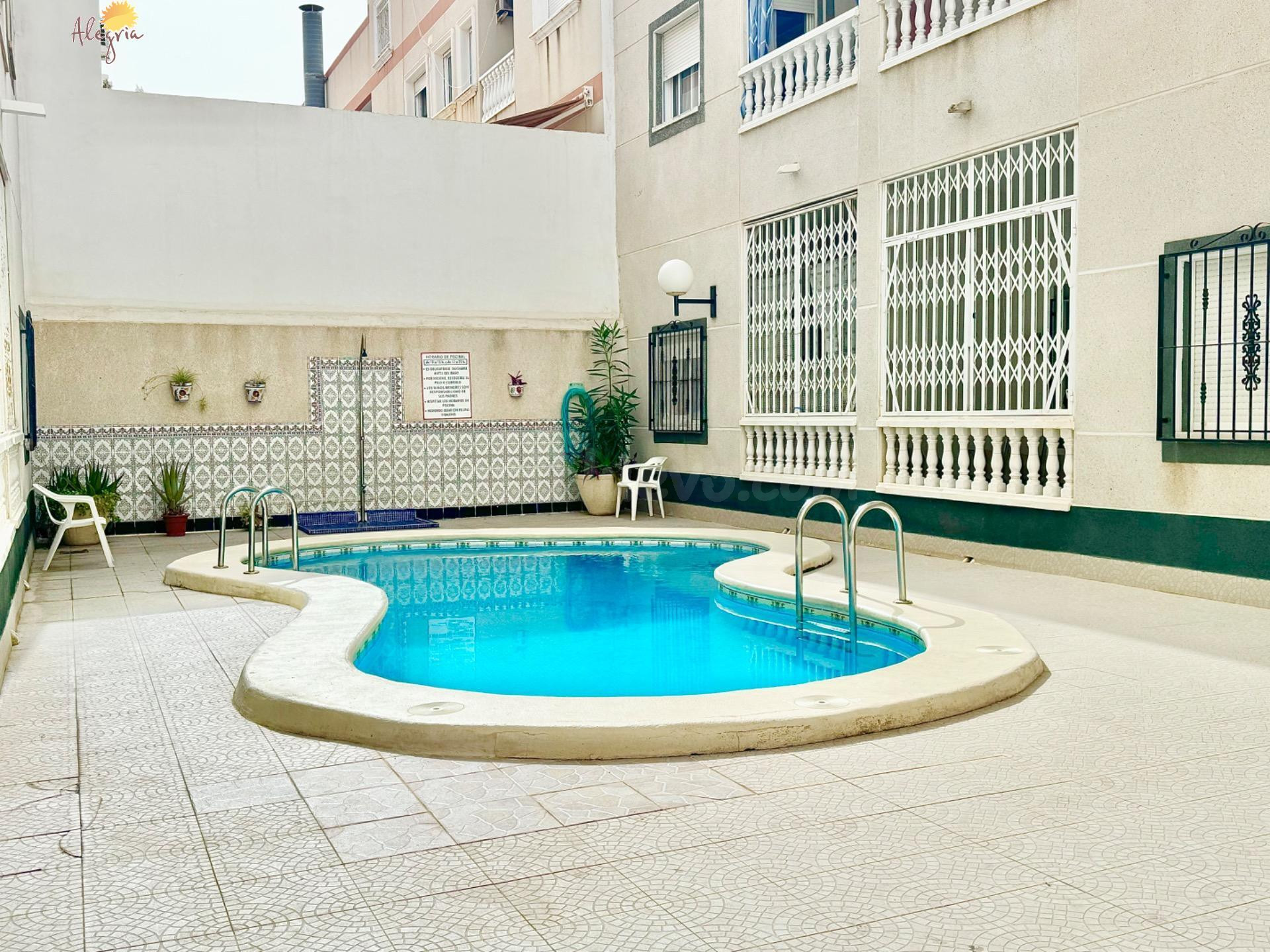 APARTAMENTO DE 2 DORMITORIOS 1 BAÑO EN TORREVIEJA ( PLAYA LOS LOCOS) ALICANTE