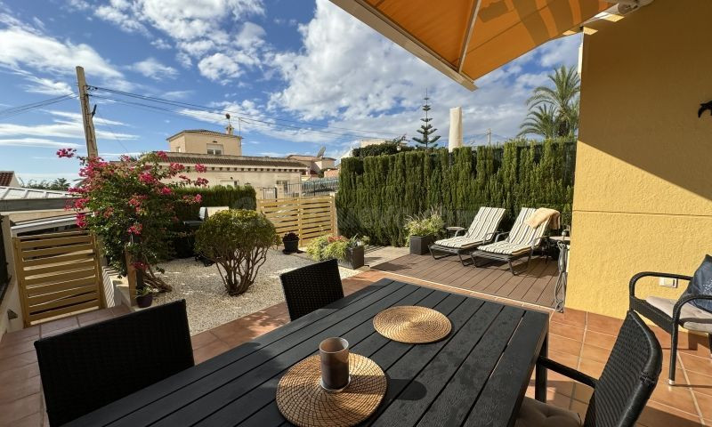 APARTAMENTO DE 2 DORMITORIOS 2 BAÑOS EN ORIHUELA COSTA ( VILLA MARTIN )