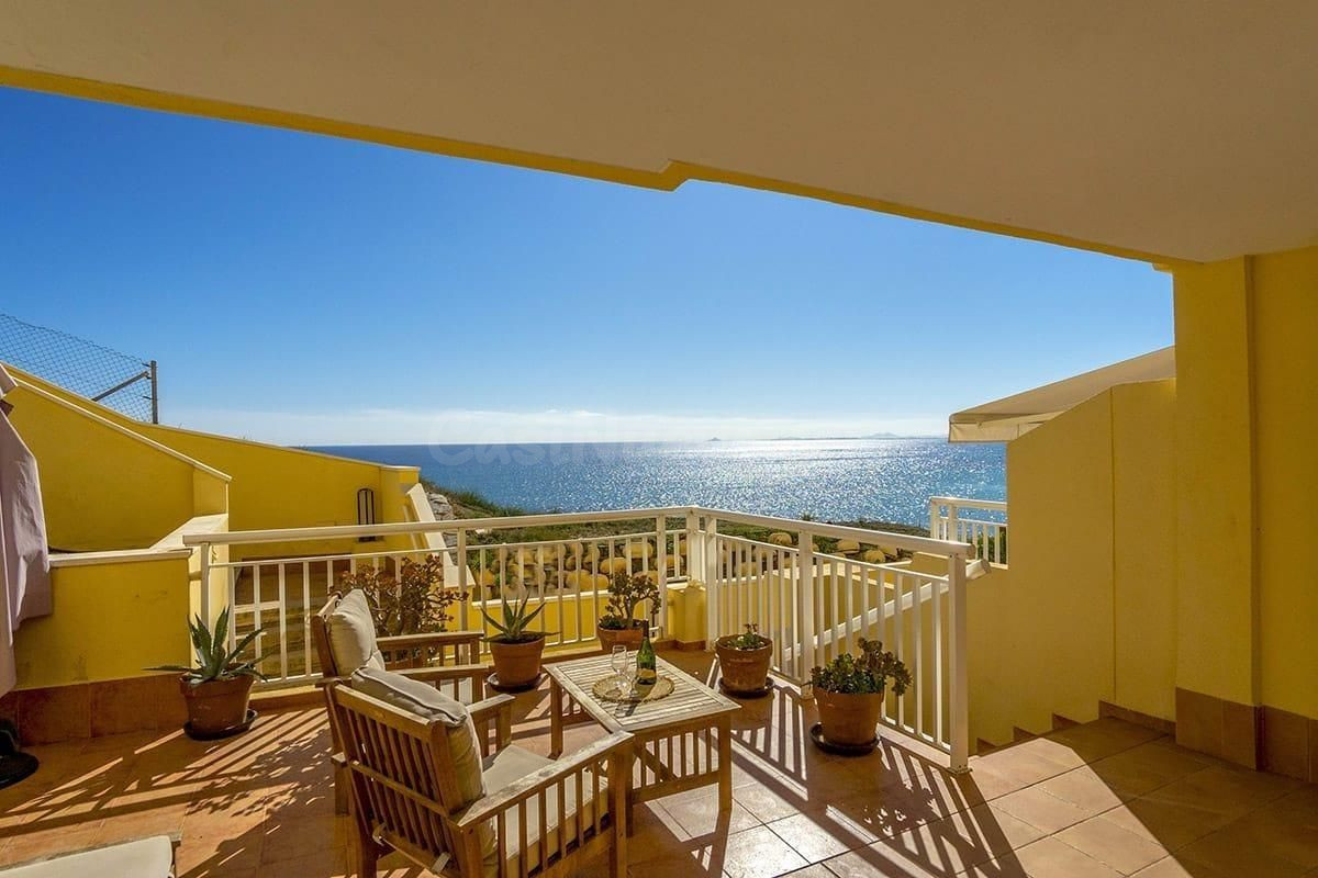 APARTAMENTO DE 4 DORMITORIOS 2 BAÑOS EN ORIHUELA COSTA (DEHESA DE CAMPOAMOR)