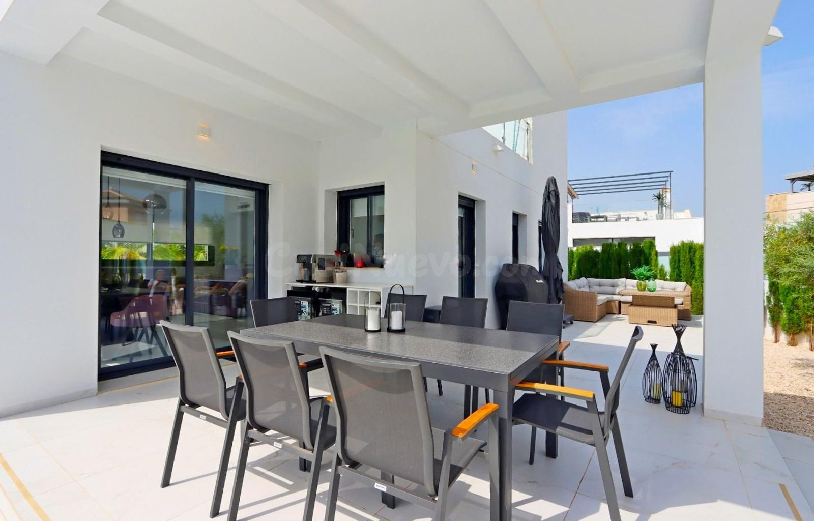 VILLA EN CIUDAD QUESADA (ALICANTE )  DE 3 DORMITORIOS 3 BAÑOS