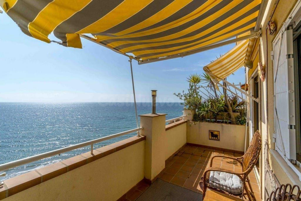 SE ALQUILA  APARTAMENTO CON VISTAS AL MAR EN ORIHUELA COSTA  - foto 5