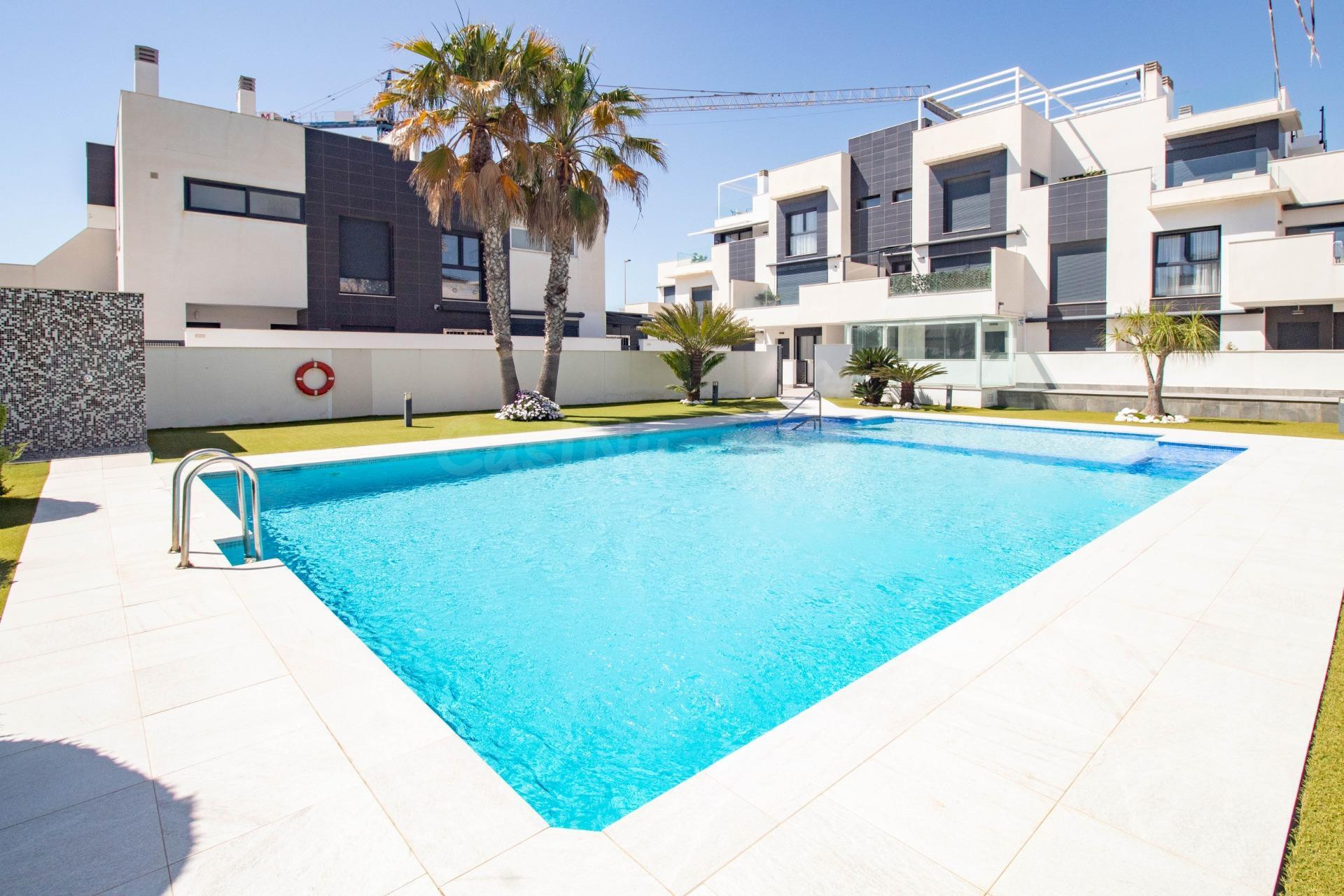 BUNGALOW  DE 2 DORMITORIOS 2 BAÑOS EN TORRE DE LA HORADADA ( ORIHUELA COSTA )