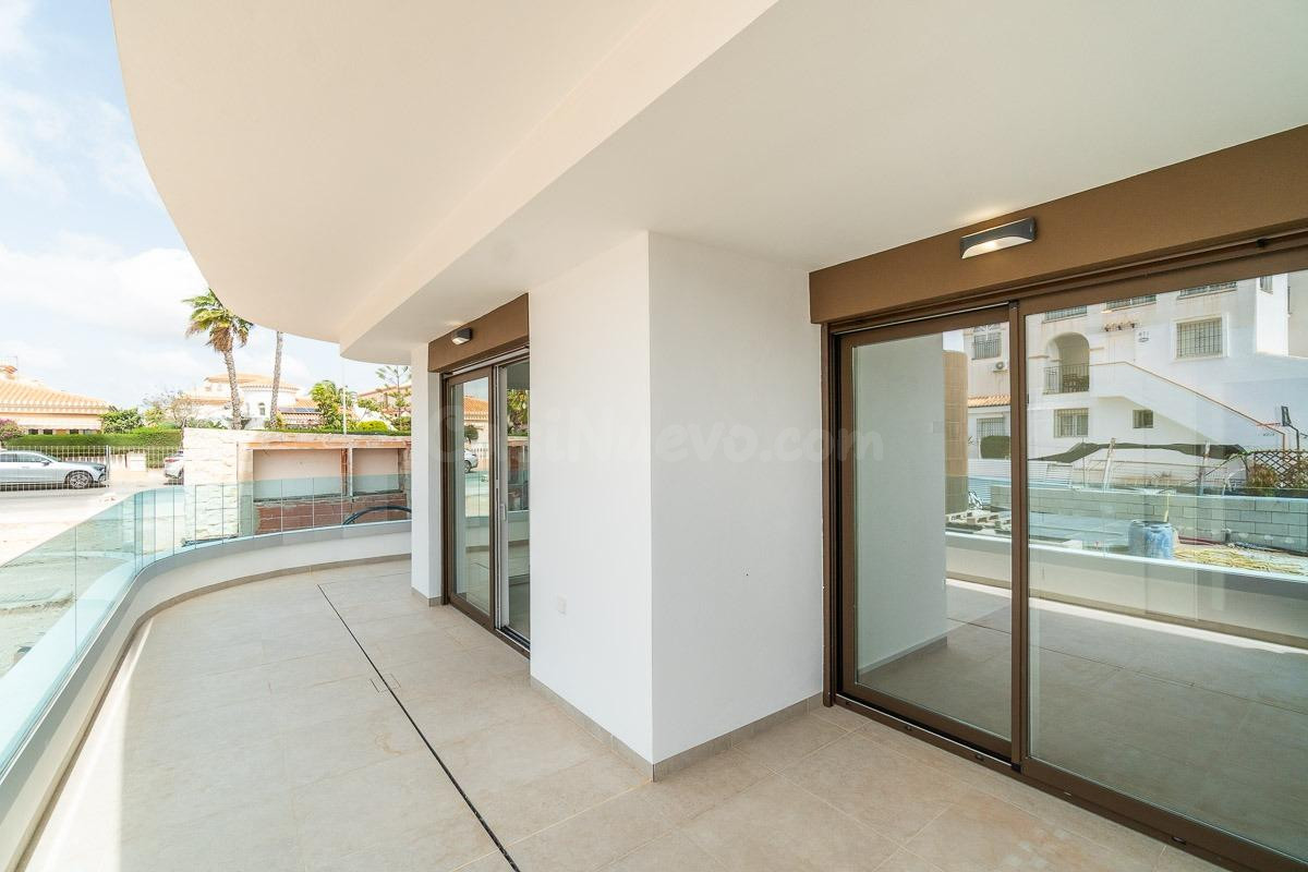 APARTAMENTO DE 3 DORMITORIOS 2 BAÑOS EN PLAYA FLAMENCA ( ORIHUELA COSTA )