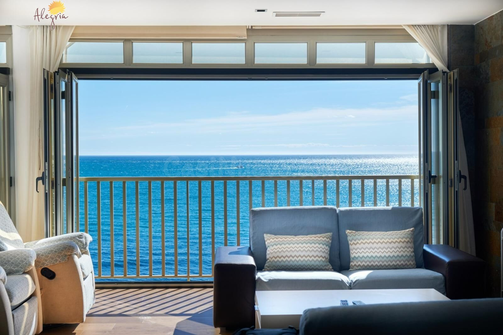 ATICO CON VISTAS AL MAR EN TORREVIEJA