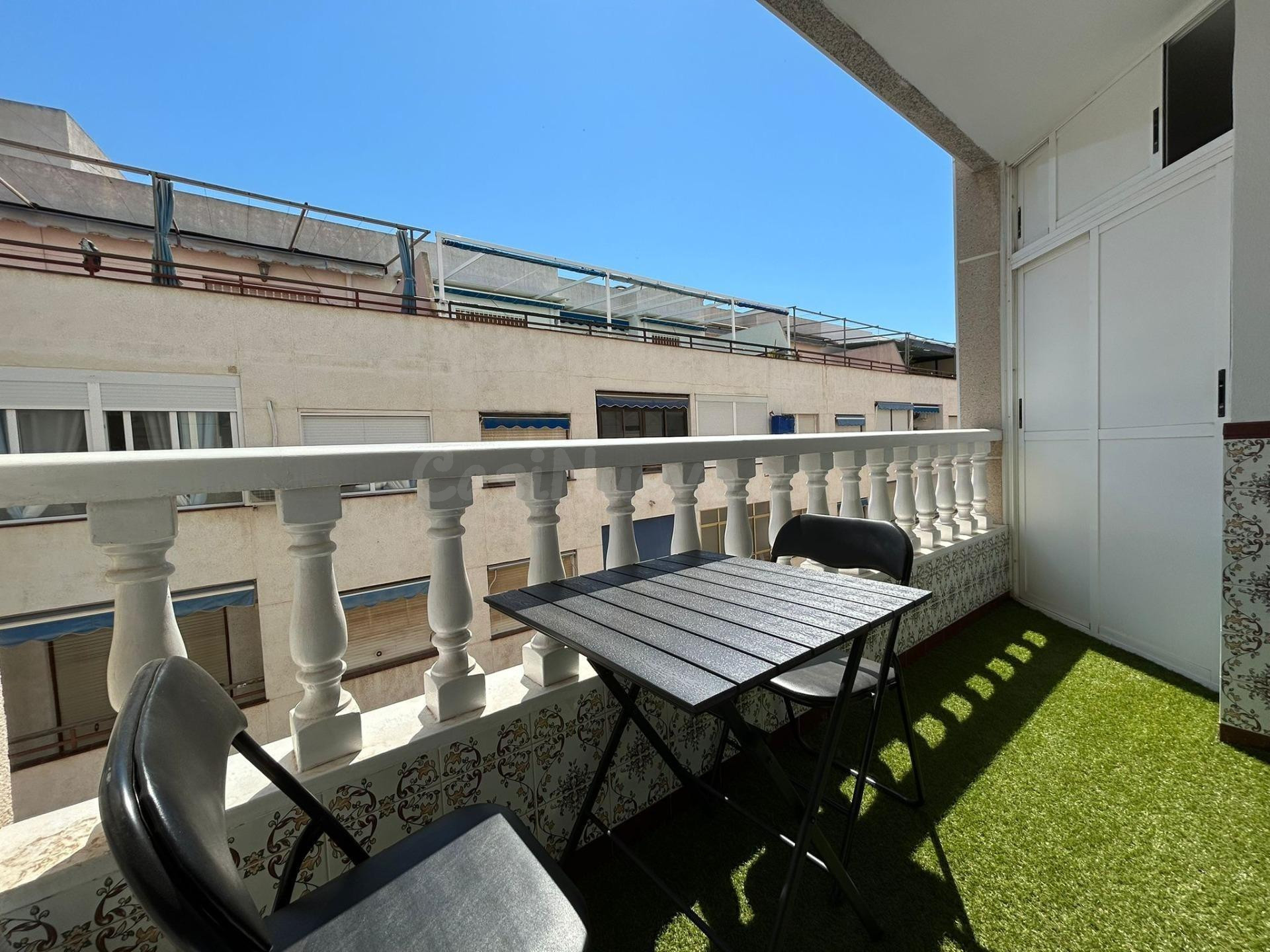 APARTAMENTO DE 2 DORMITORIOS 1 BAÑO EN TORREVIEJA ( ALICANTE )