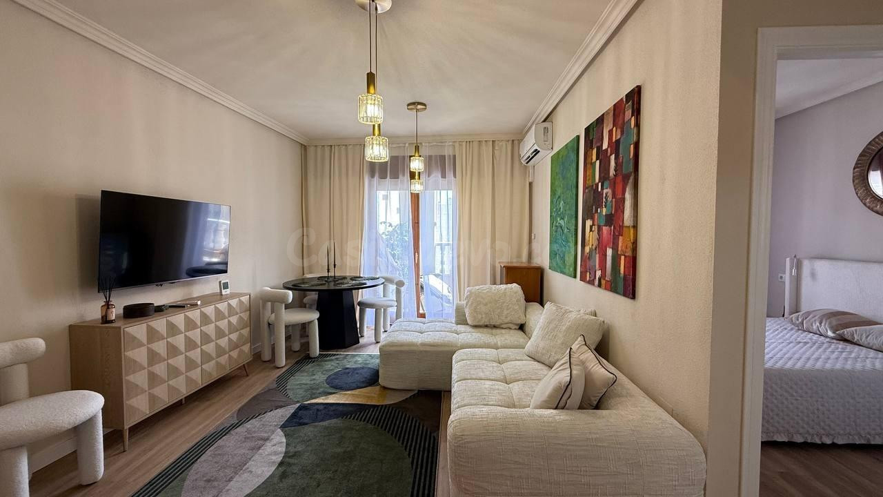 Apartamento de 2 dormitorios y 1 baño, a solo 300 m. de la playa 🏖️en Torrevieja!!!