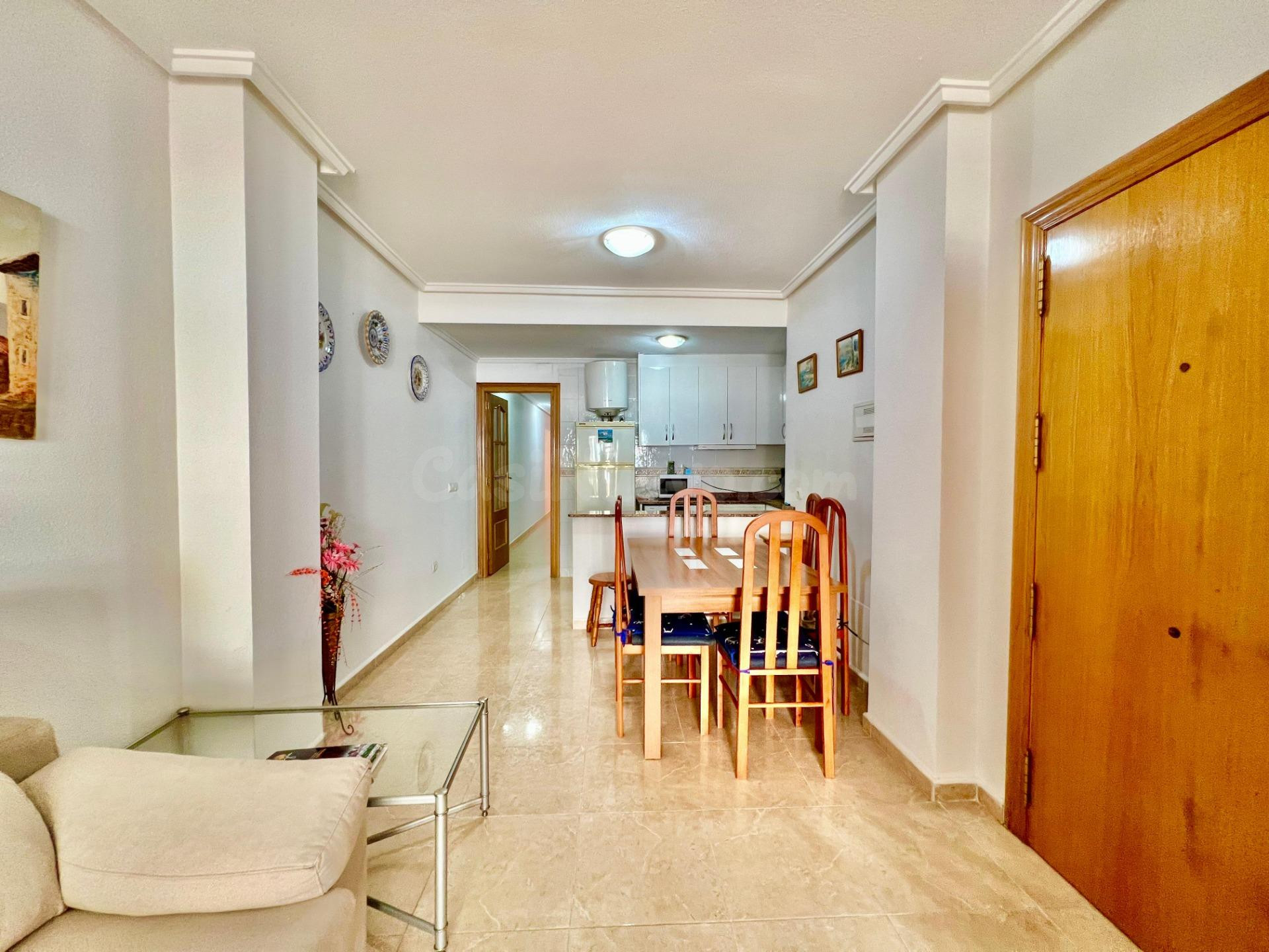 AMPLIO APARTAMENTO DE 3 habitaciones A 500m DE LA PLAYA