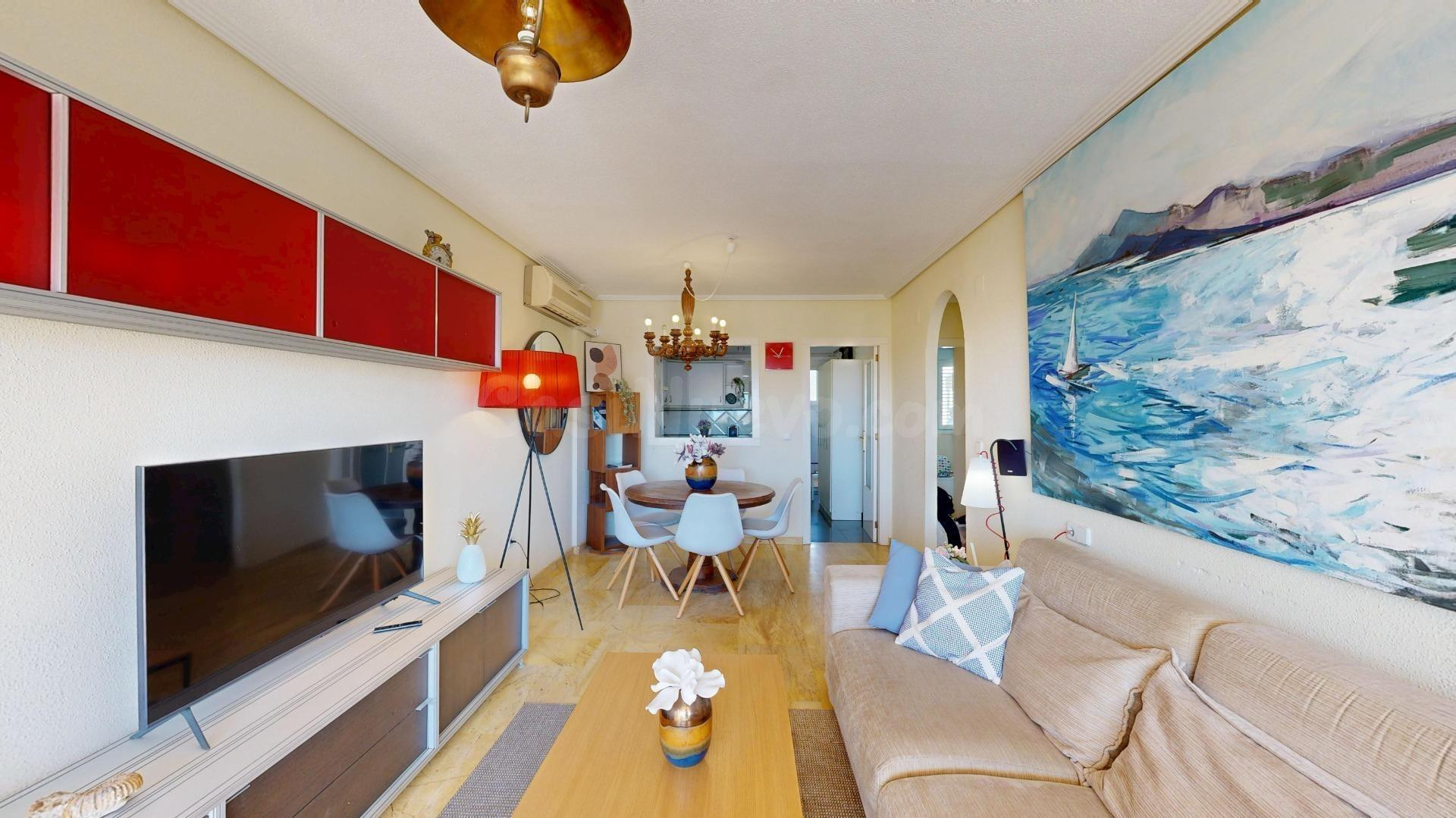 Bungalow de 2 dormitorios y 2 baños en Campoamor (Orihuela Costa)