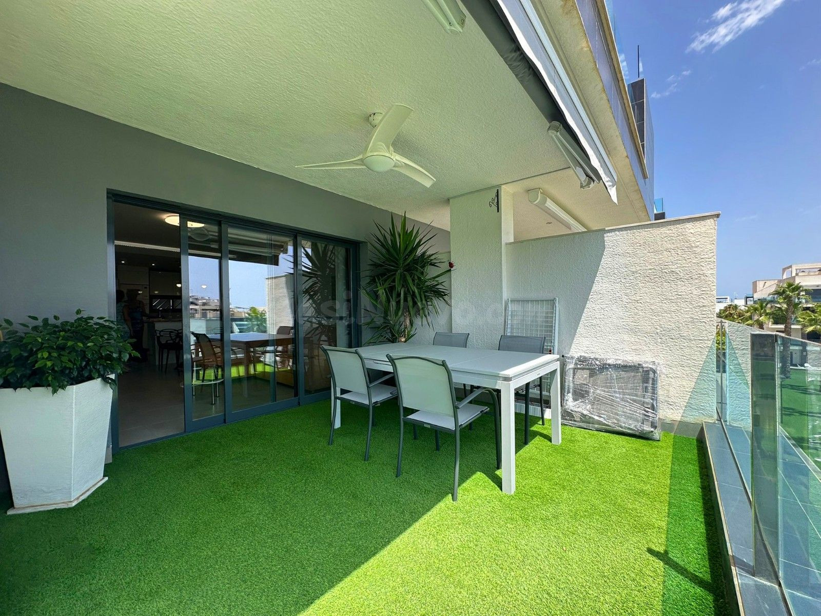 Apartamento de 3 dormitorios 2 baños ¡Descubre el Paraíso en Oasis Beach XII! 🌊✨El Raso en Guardamar de segura