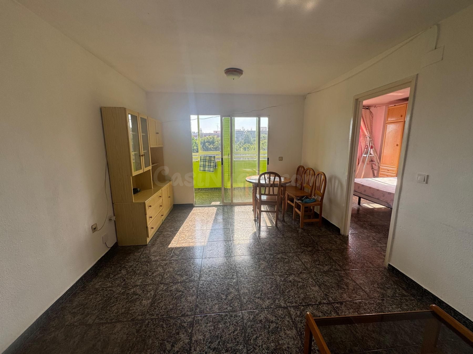 APARTAMENTO DE 3 DORMITORIOS Y 1 BAÑO EN TORREVIEJA