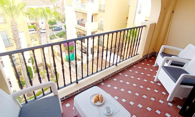 Ático Exclusivo en Aldea del Mar – ¡Tu Refugio junto al Mar! en Torrevieja