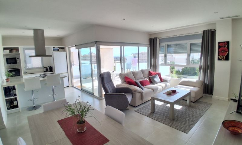 ATICO DE 2 DORMITORIOS 2 BAÑOS EN LOS DOLSES ( ORIHUELA COSTA )