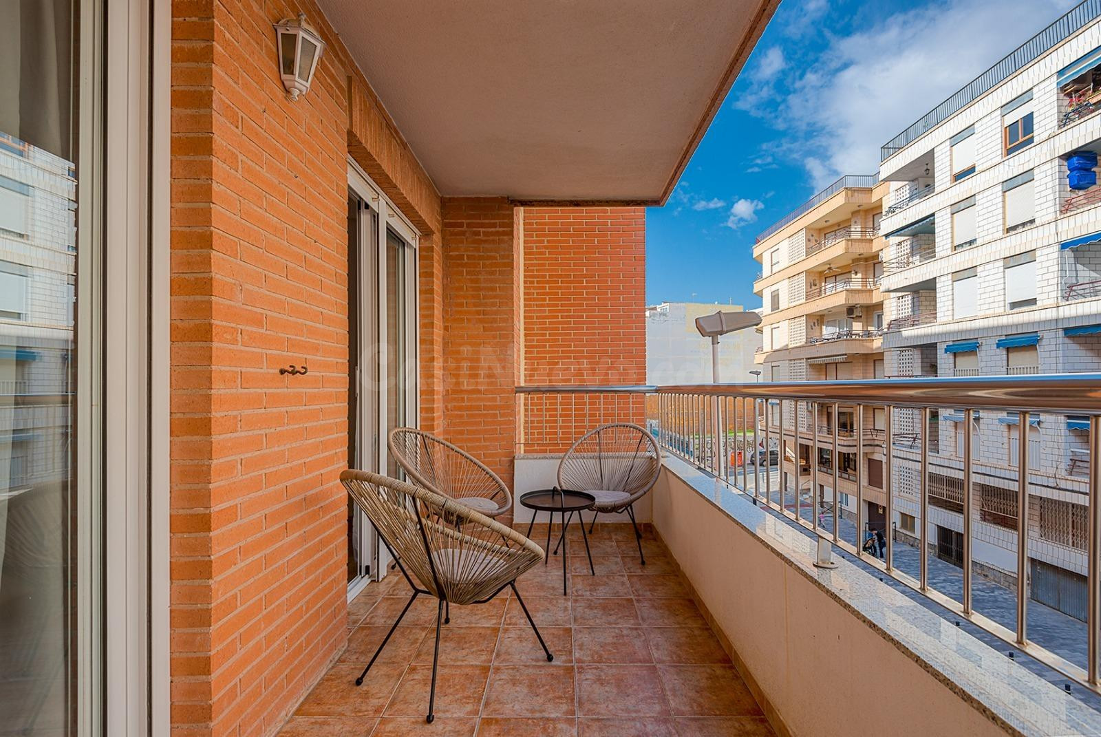 Amplio Piso de 3 dormitorios en Playa del Cura, Torrevieja