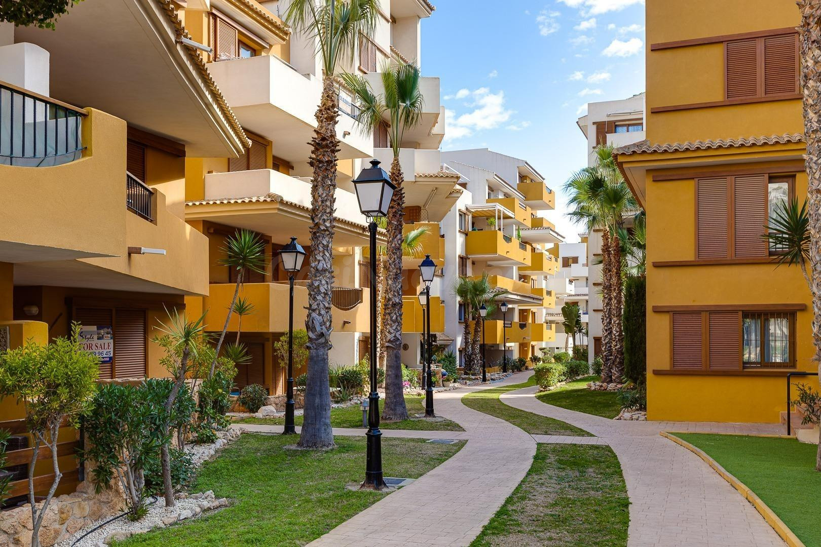Apartamento en el complejo La Entrada, Punta Prima ( Orihuela Costa )