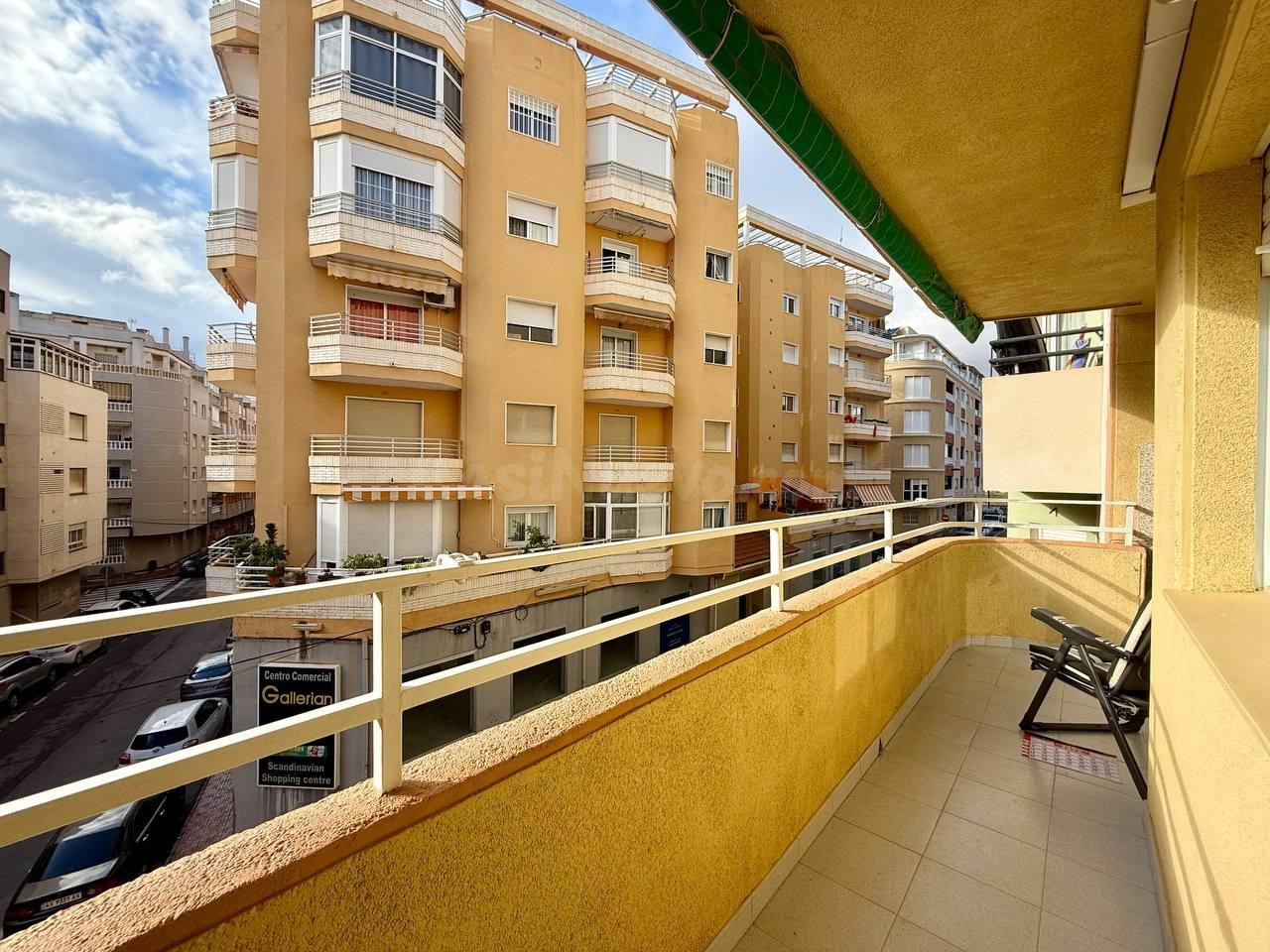 APARTAMENTO EN TORREVIEJA DE 2 DORMITORIOS Y 1 BAÑO