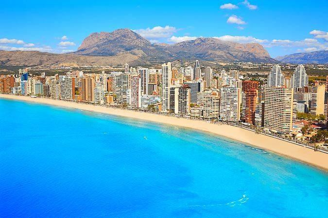 HOTEL 3* POSIBILIDAD 4* EN BENIDORM 300M PLAYA