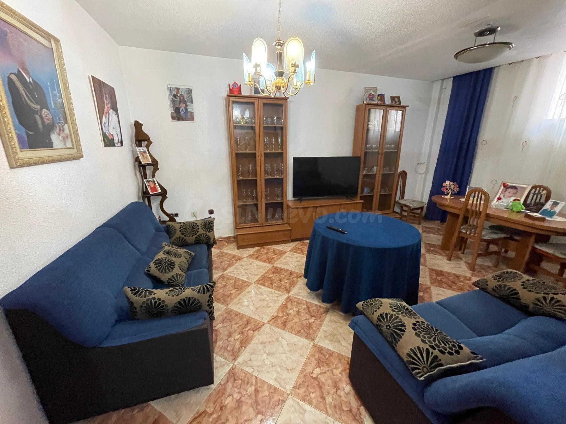 Piso en planta baja, céntrico, con terraza privada, a 400 metros de la playa de La Colonia, Águilas
