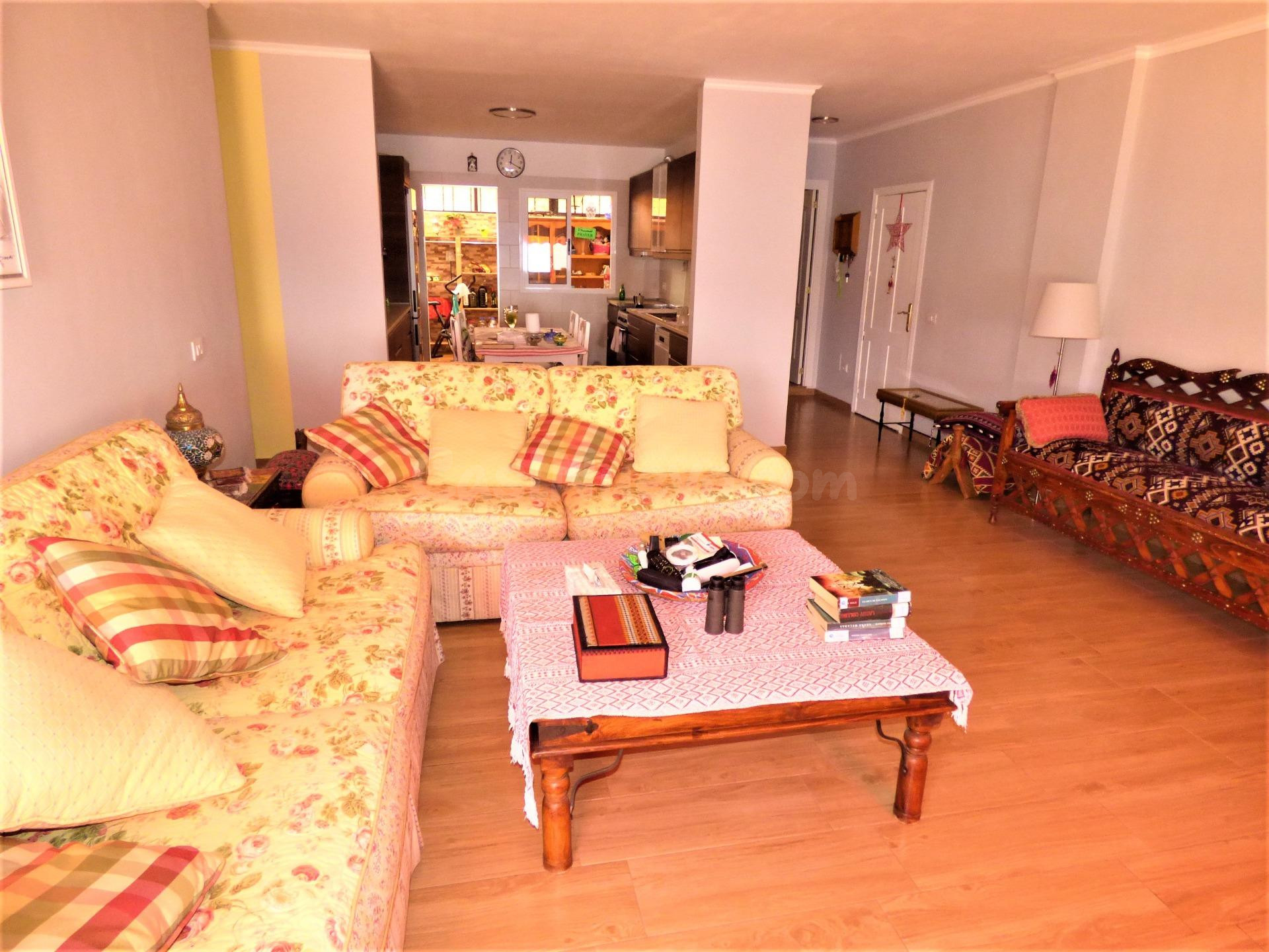 Apartamento 3 dormitorios y terraza con vistas al mar en Tab - foto 2