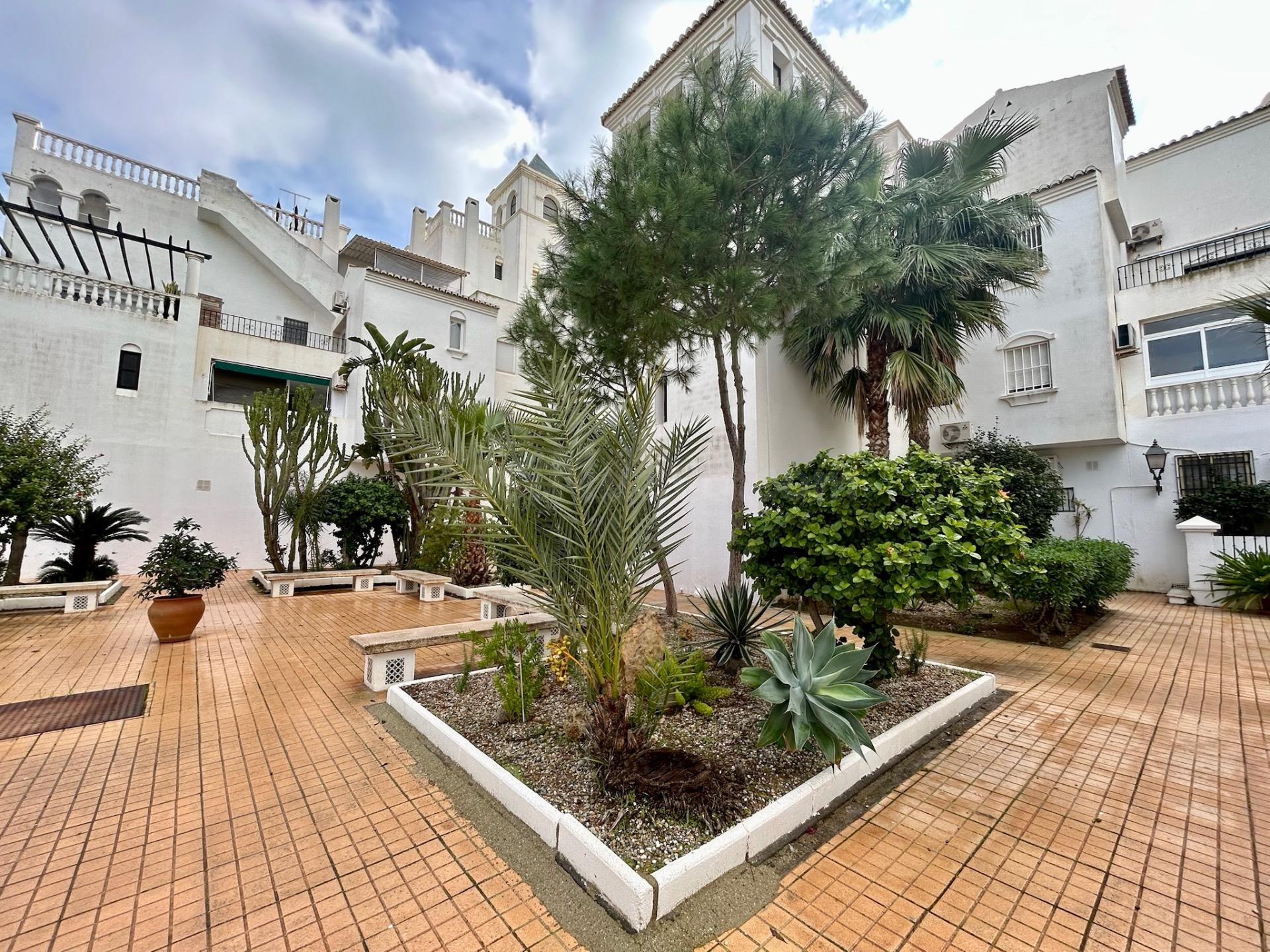 Exclusivo ático dúplex con solárium y vistas al mar en la Ur - foto 3