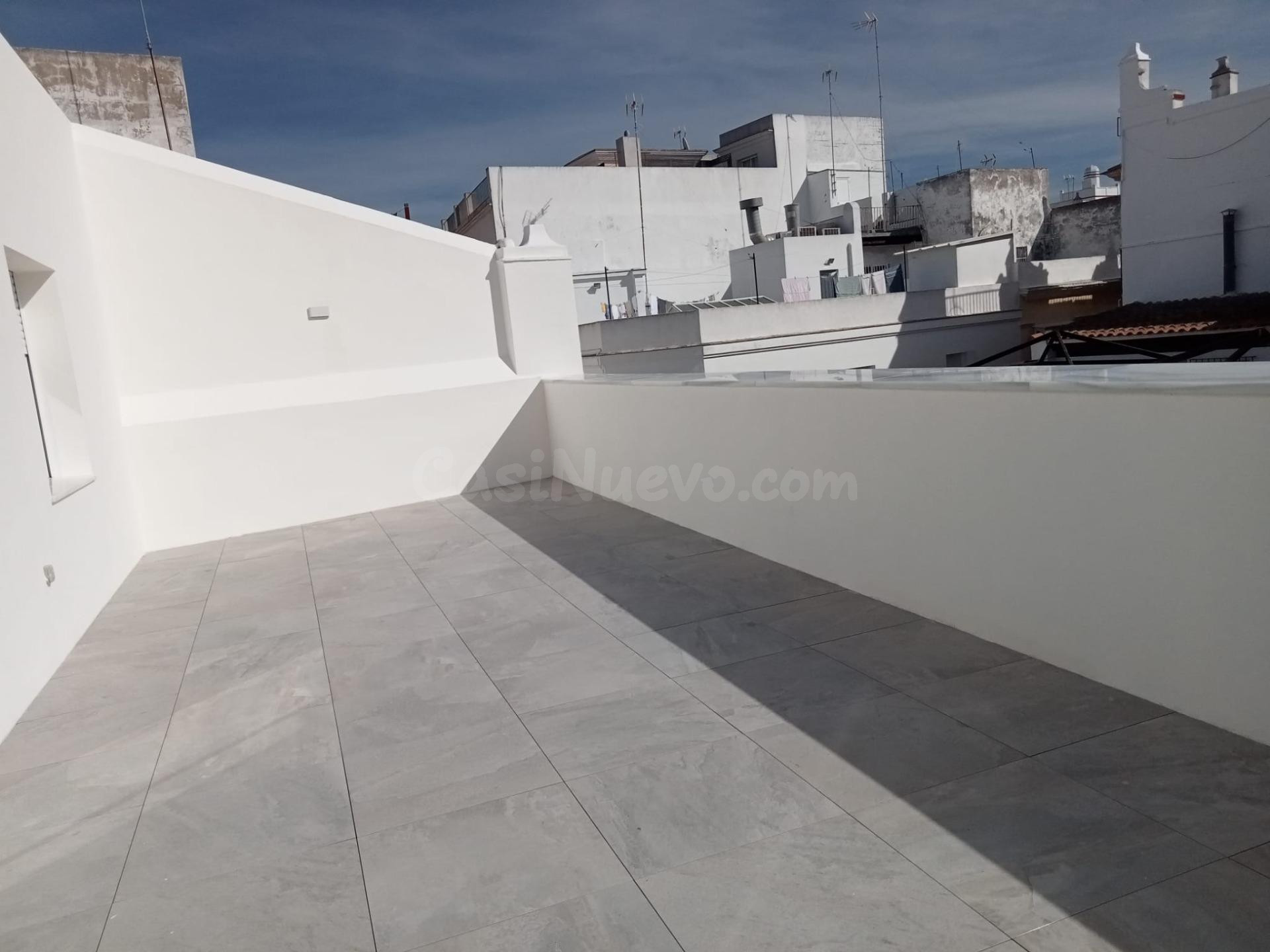 VENTA ESTUDIO EN PLANTA ATICO CADIZ CENTRO (OBRA NUEVA) - foto 2
