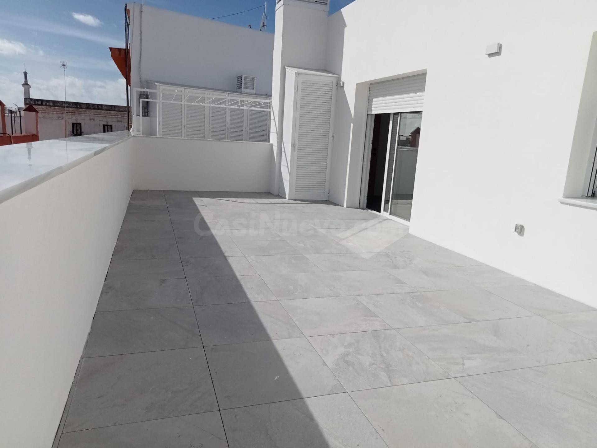 VENTA ESTUDIO EN PLANTA ATICO CADIZ CENTRO (OBRA NUEVA) - foto 3