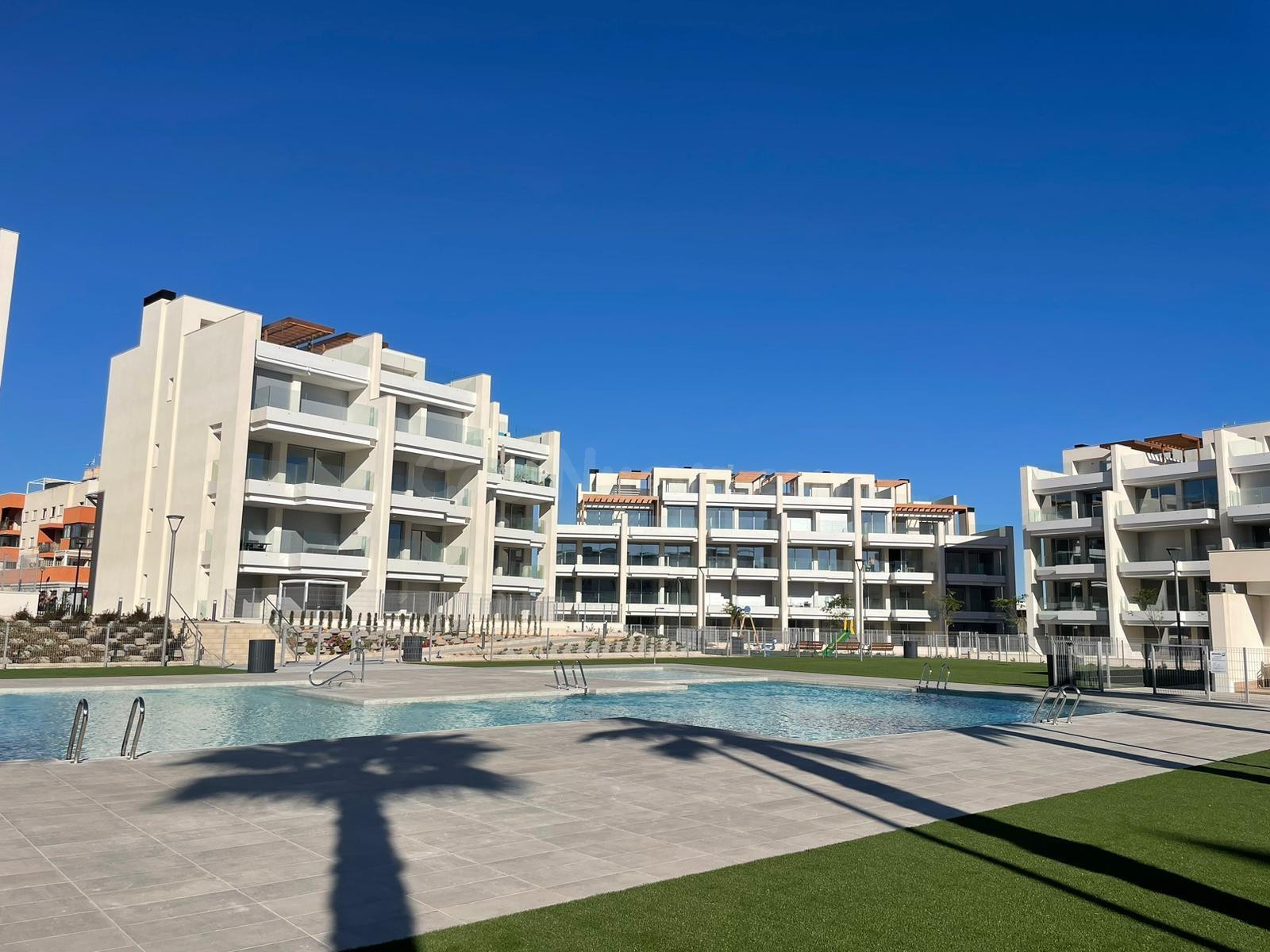 Ático único con vistas al mar en residencial de obra nueva – VILLAMARTIN