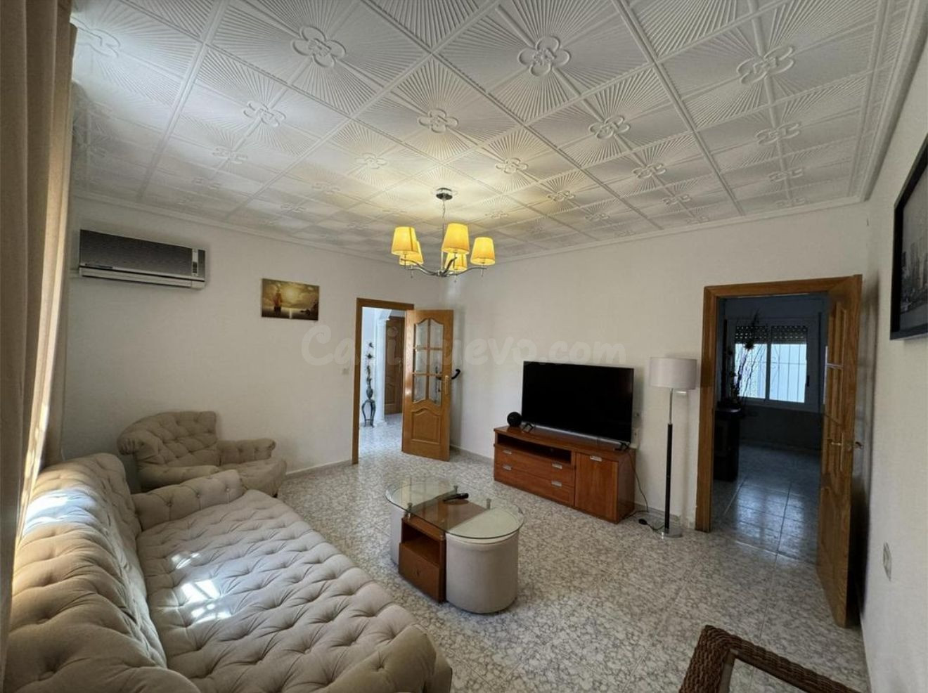 Espaciosa casa adosada de 3 dormitorios con garaje y patio | - foto 2