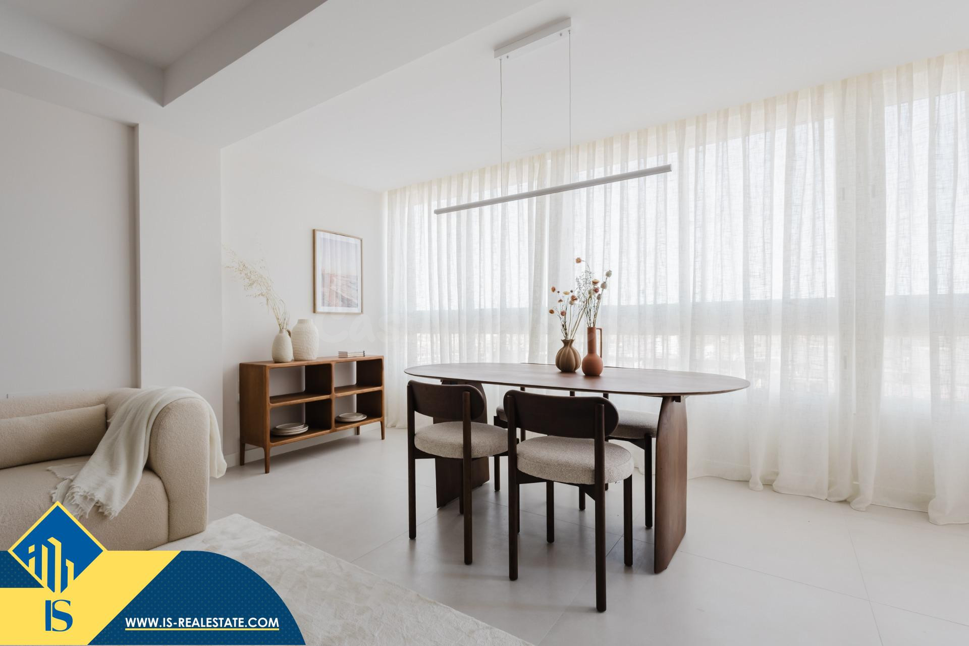 INCREÍBLE APARTAMENTO A PIE DE PLAYA, TOTALMENTE REFORMADO!