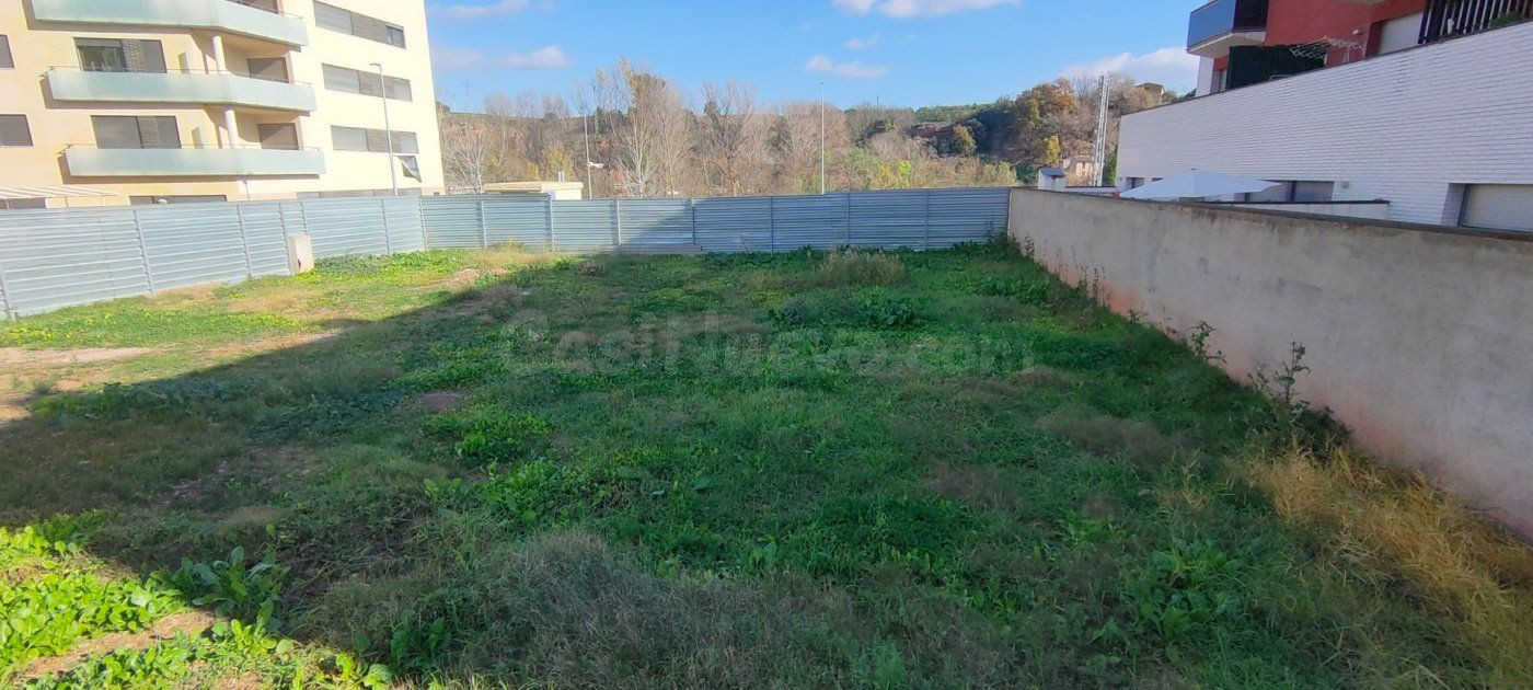 VENTA SOLAR URBANO EN SECTOR CANAL, SANT JOAN DE VILATORRADA - foto 2