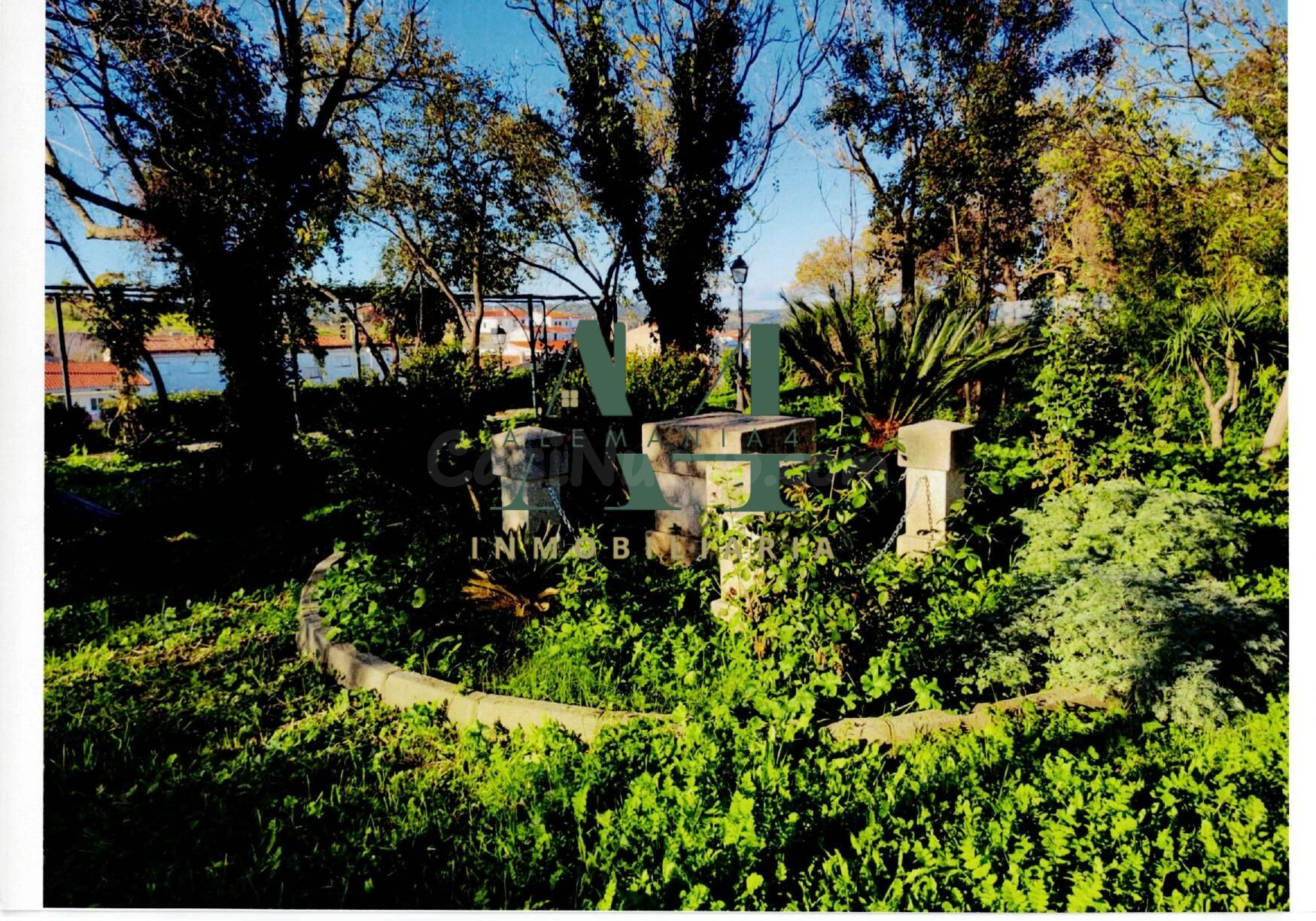 Venta de suelo urbanizable en Alcántara - foto 2