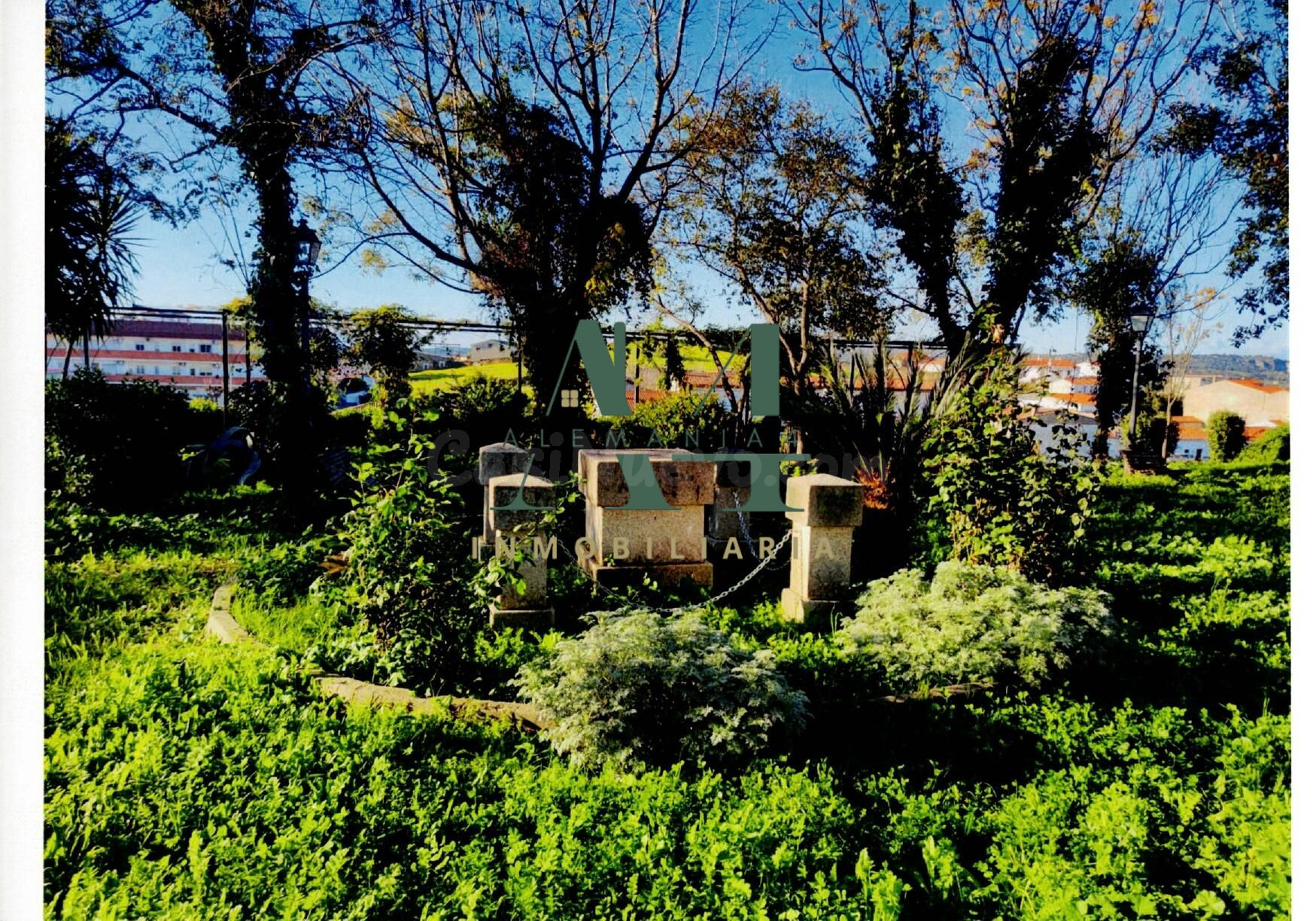Venta de suelo urbanizable en Alcántara - foto 3