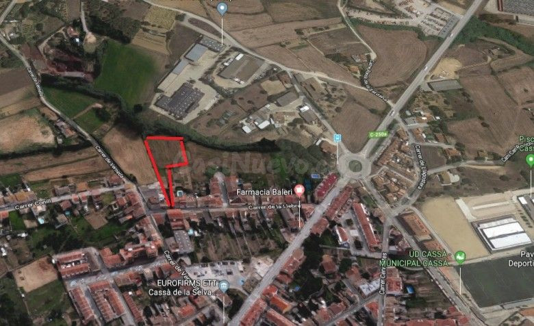 Venta de conjunto de 3 solares en zona residencial en Cassà  - foto 2